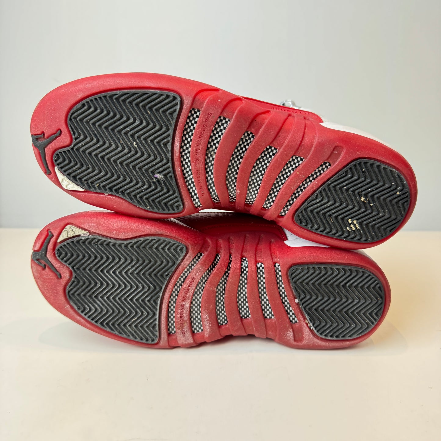 153265 116 Jordan 12 Retro Cherry (2023) (GS) [USED] - 6 Y (Used) (No Box)