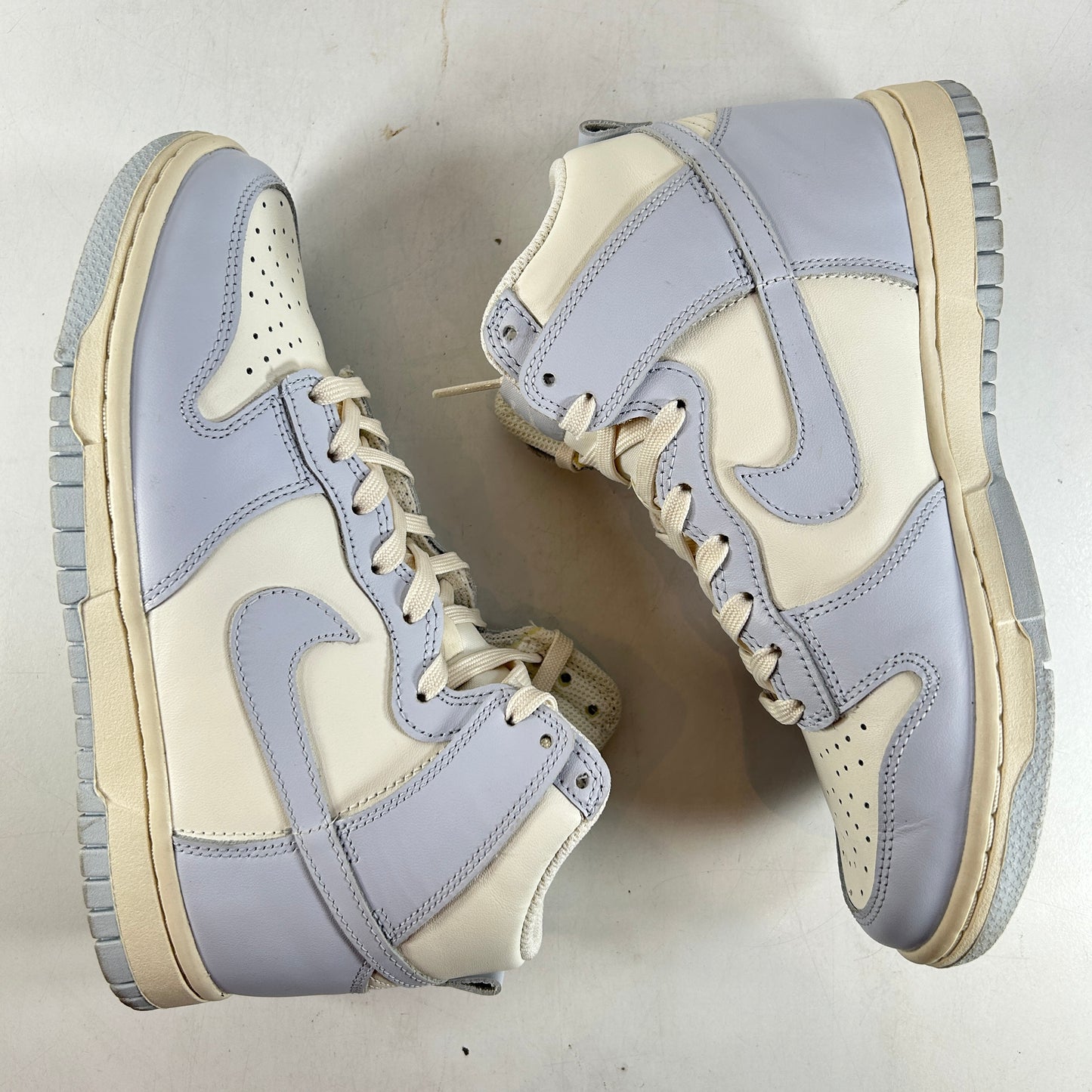 DD1869 102 Nike Dunk High Sail Football Grey (Women's) [USED] - 6.5 W (Used)