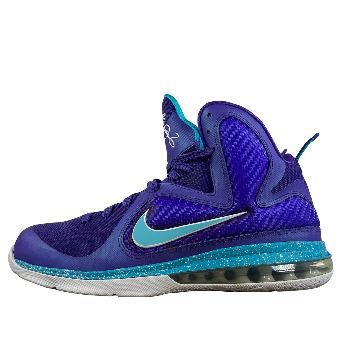 469764 500 Nike LeBron 9 Summit Lake Hornets [USED] - 10.5 M (Used)