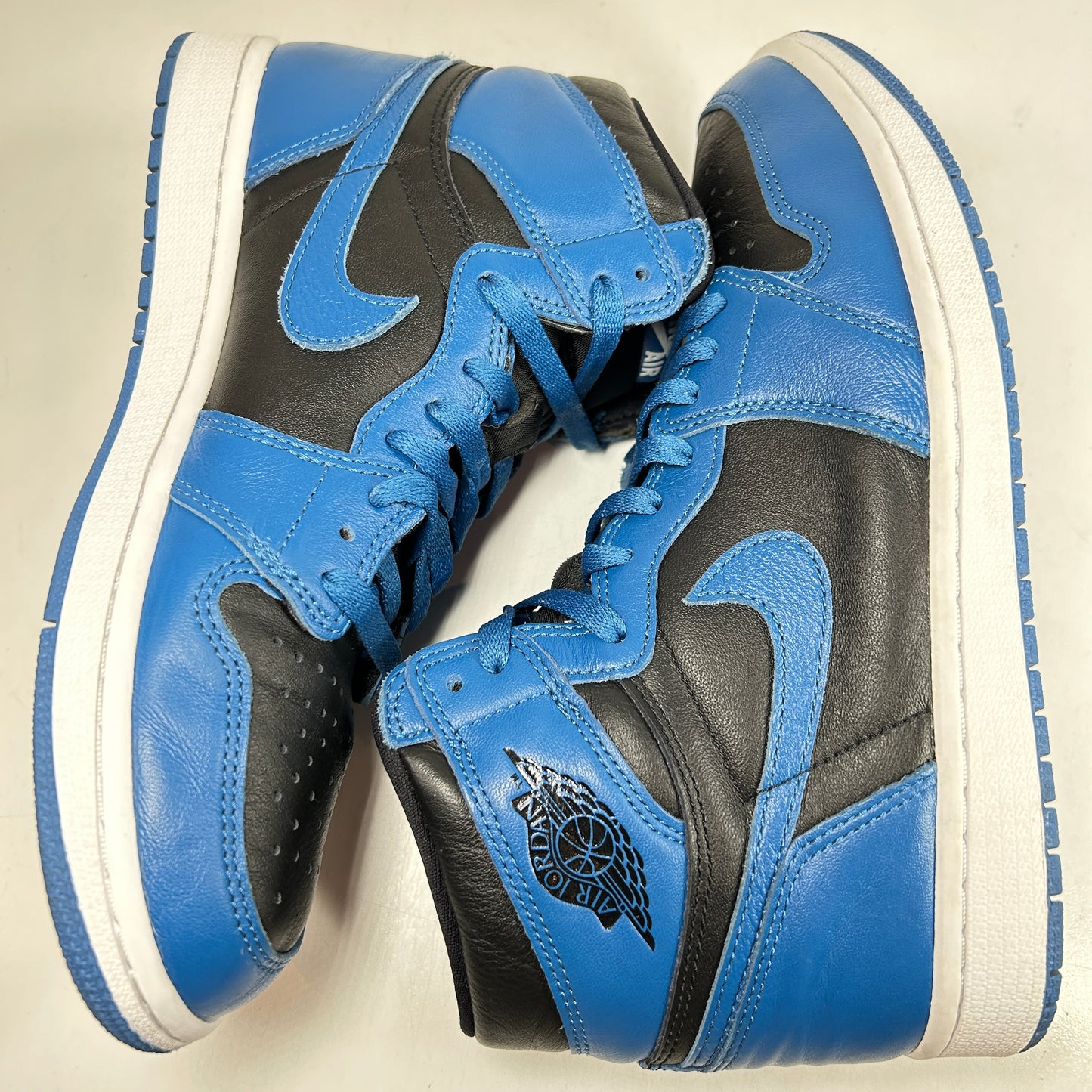 555088 404 Jordan 1 Retro High OG Dark Marina Blue [USED] - 9 M (Used) (No Box)