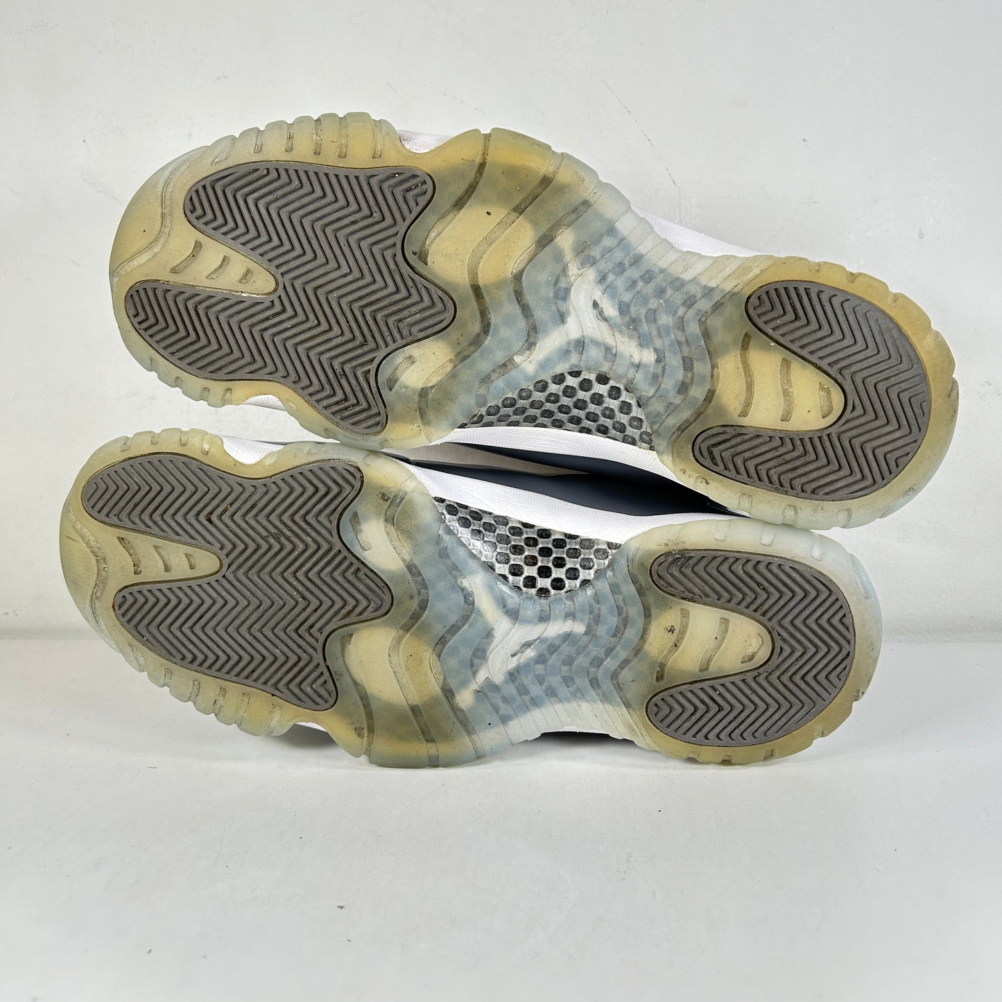 CT8012 005 Jordan 11 Retro Cool Grey (2021) [USED] - 11 M (Used) (Replace Box) (Missing One Insole)