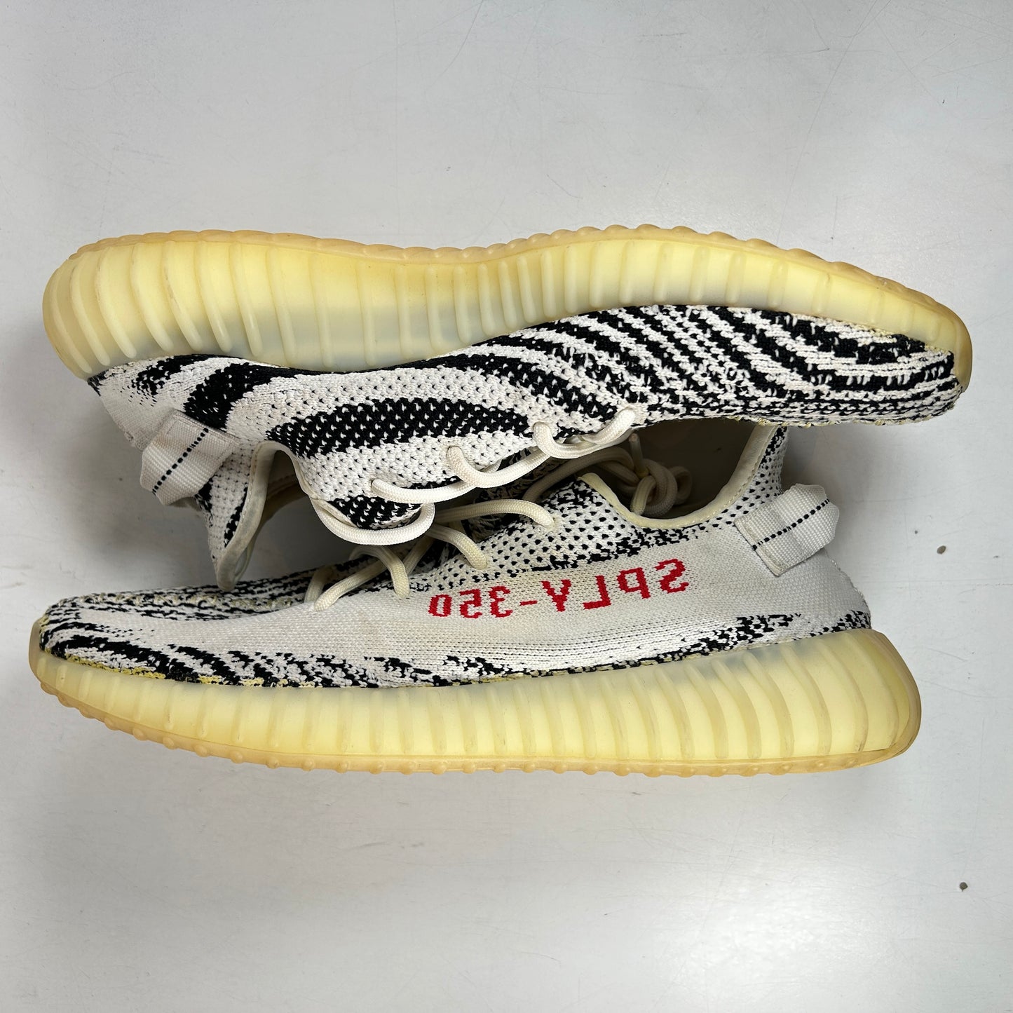 CP9654 Yeezy 350 V2 Zebra [USED] - 11 .5 M (Used)