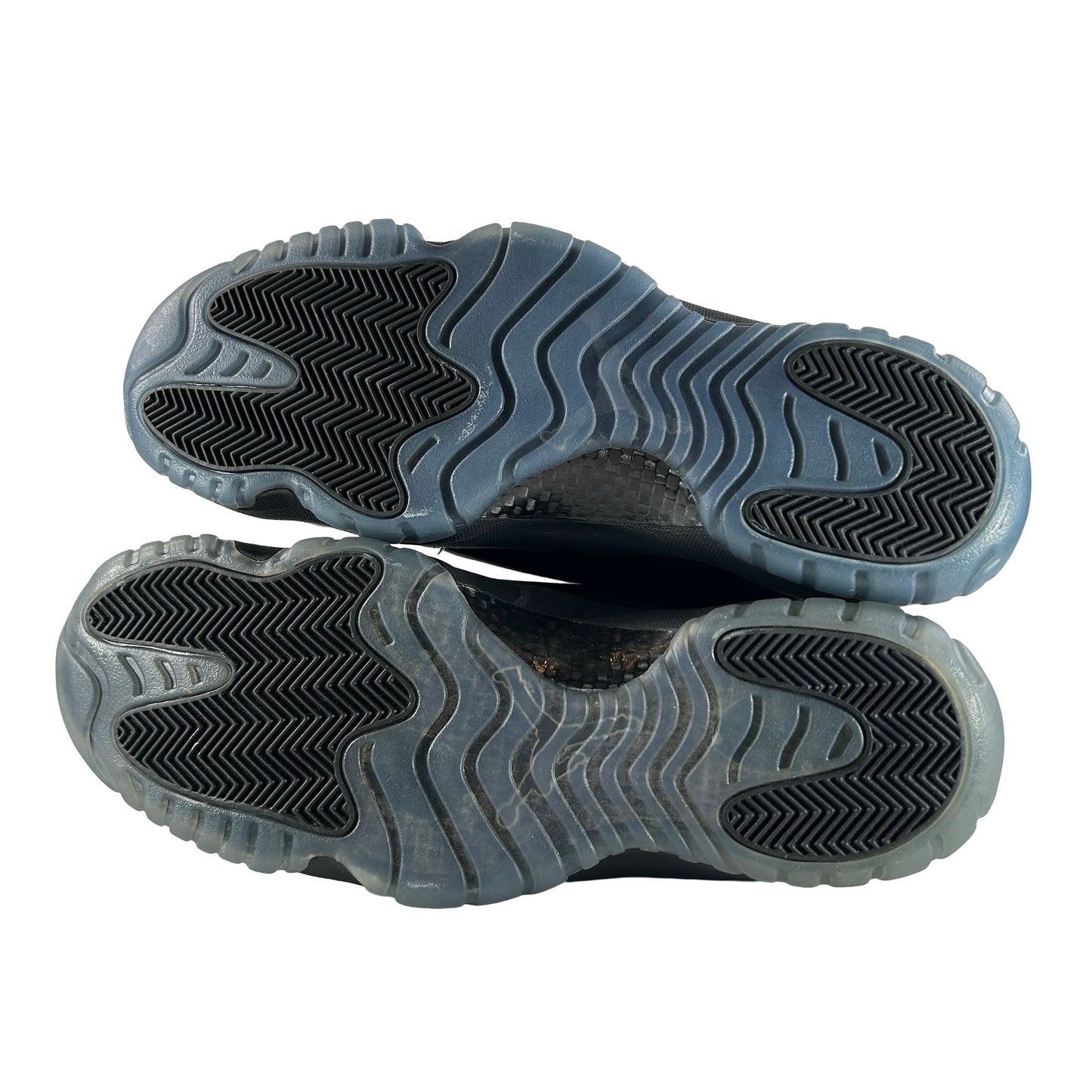 378037 005 Jordan 11 Retro Cap and Gown [CONDITIONAL] - 14 M (Yellowing)