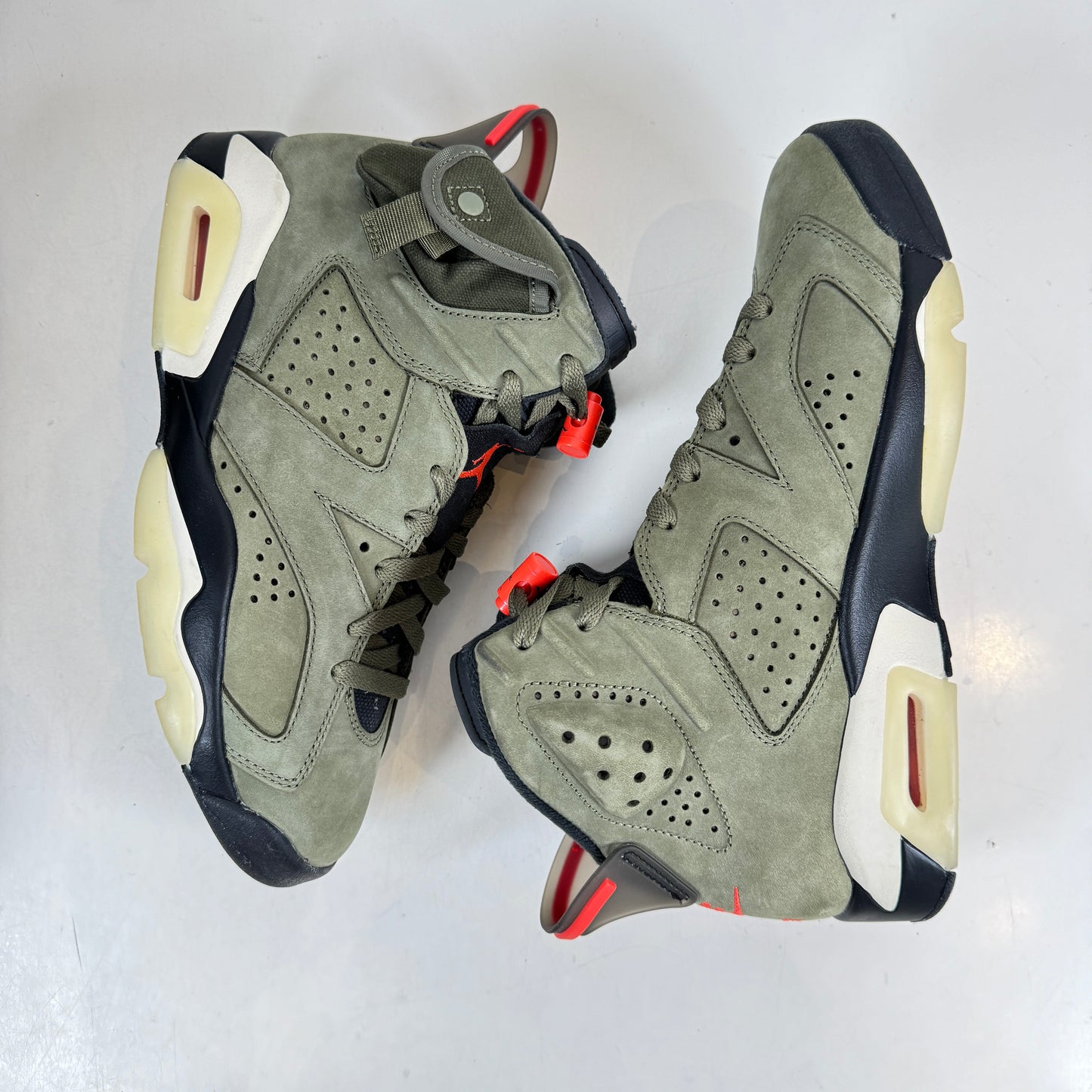 CN1084 200 Jordan 6 Retro Travis Scott [USED] - 7.5 M (VNDS)