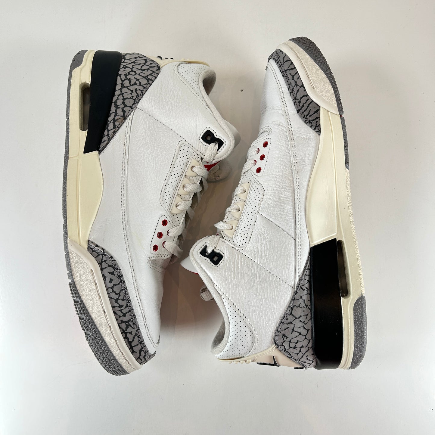 DN3707 100 Jordan 3 Retro White Cement Reimagined [USED] - 9.5 M (Used4)