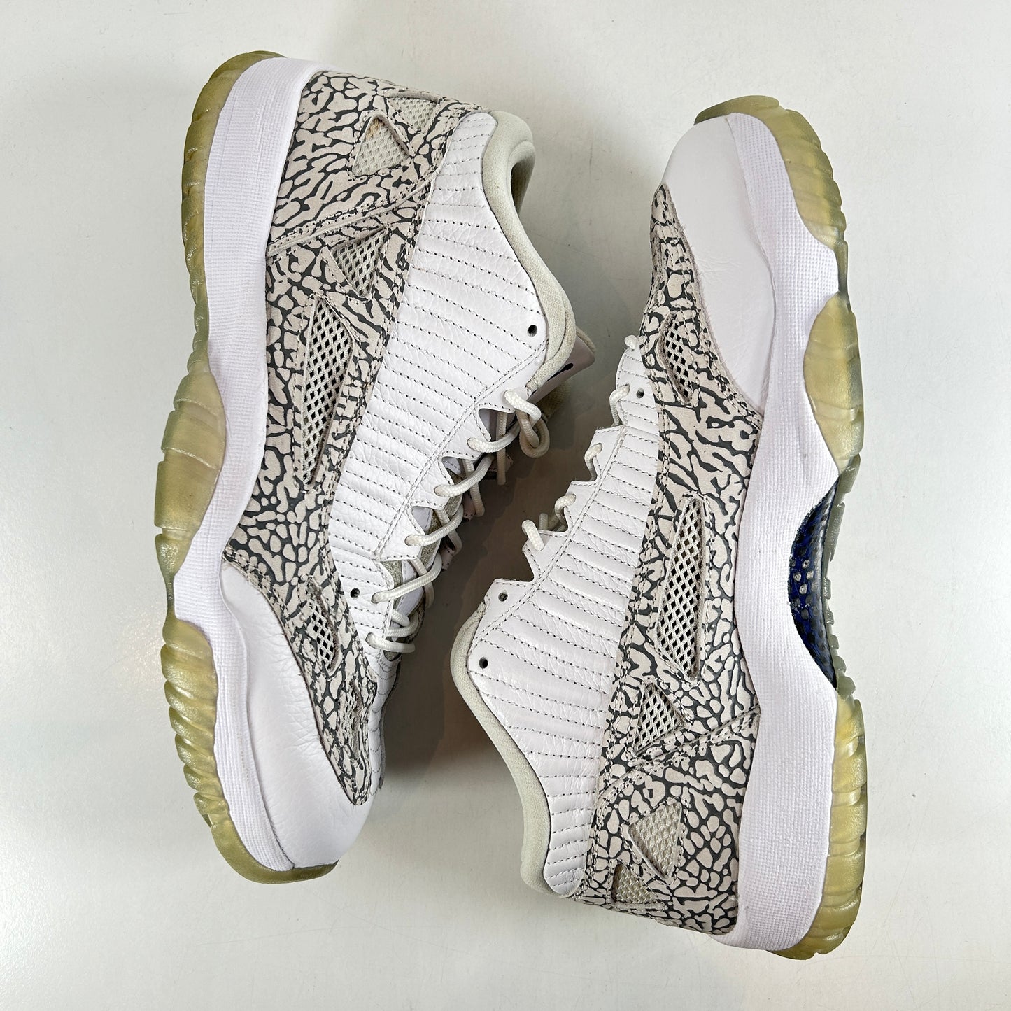 306008 102 Jordan 11 Retro Low IE Cobalt (2015) [USED] - 10.5 M (VNDS) (Replace Box)
