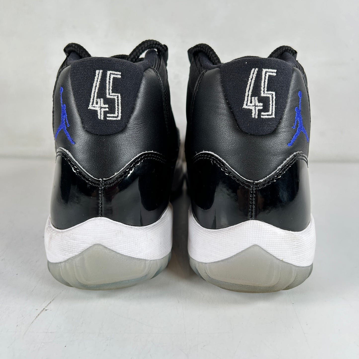 378037 003 Jordan 11 Space Jam (2016) [USED] - 8.5 M (Used)