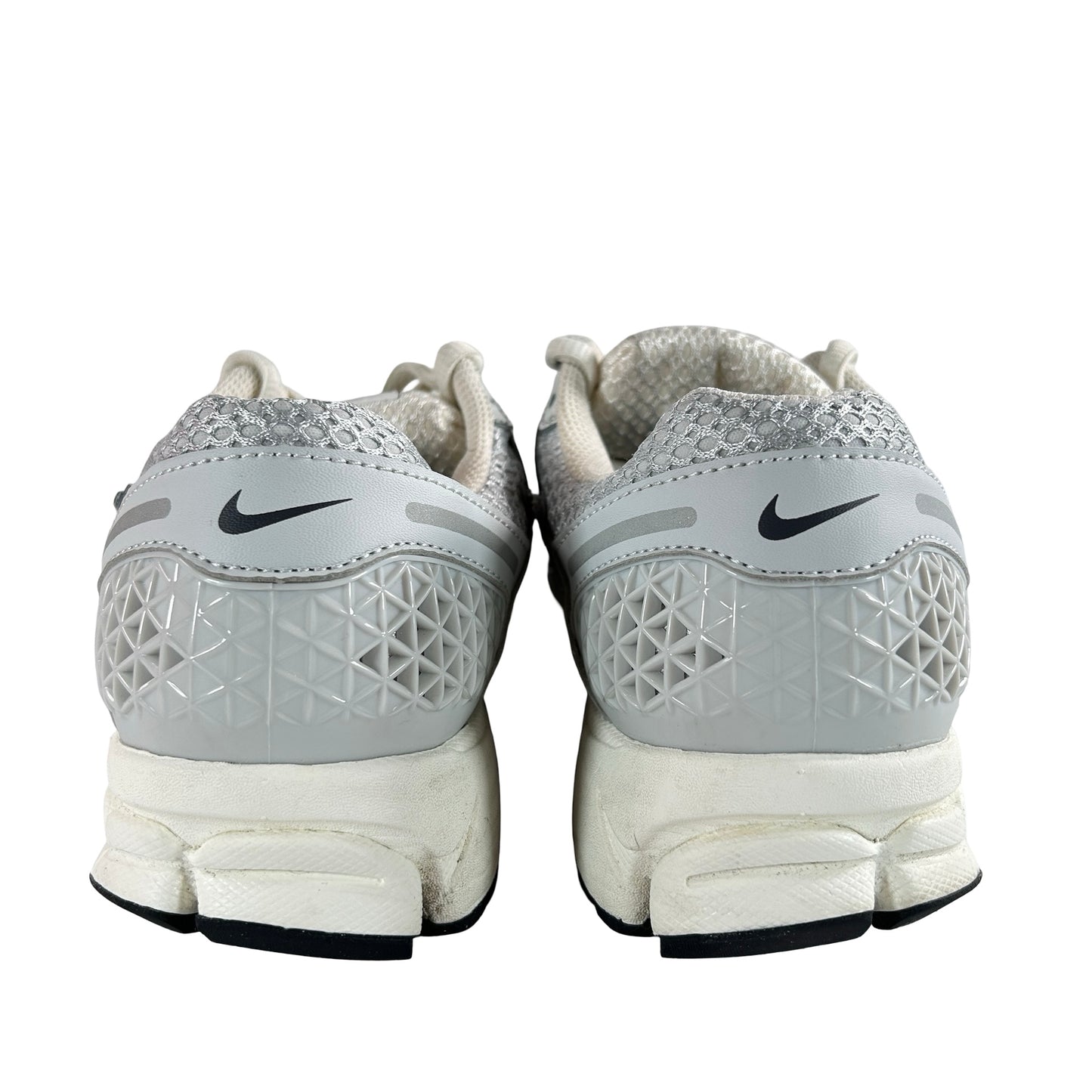 FD0884 025 Nike Zoom Vomero 5 Photon Dust Metallic Silver W [USED] - 10 W (Used)