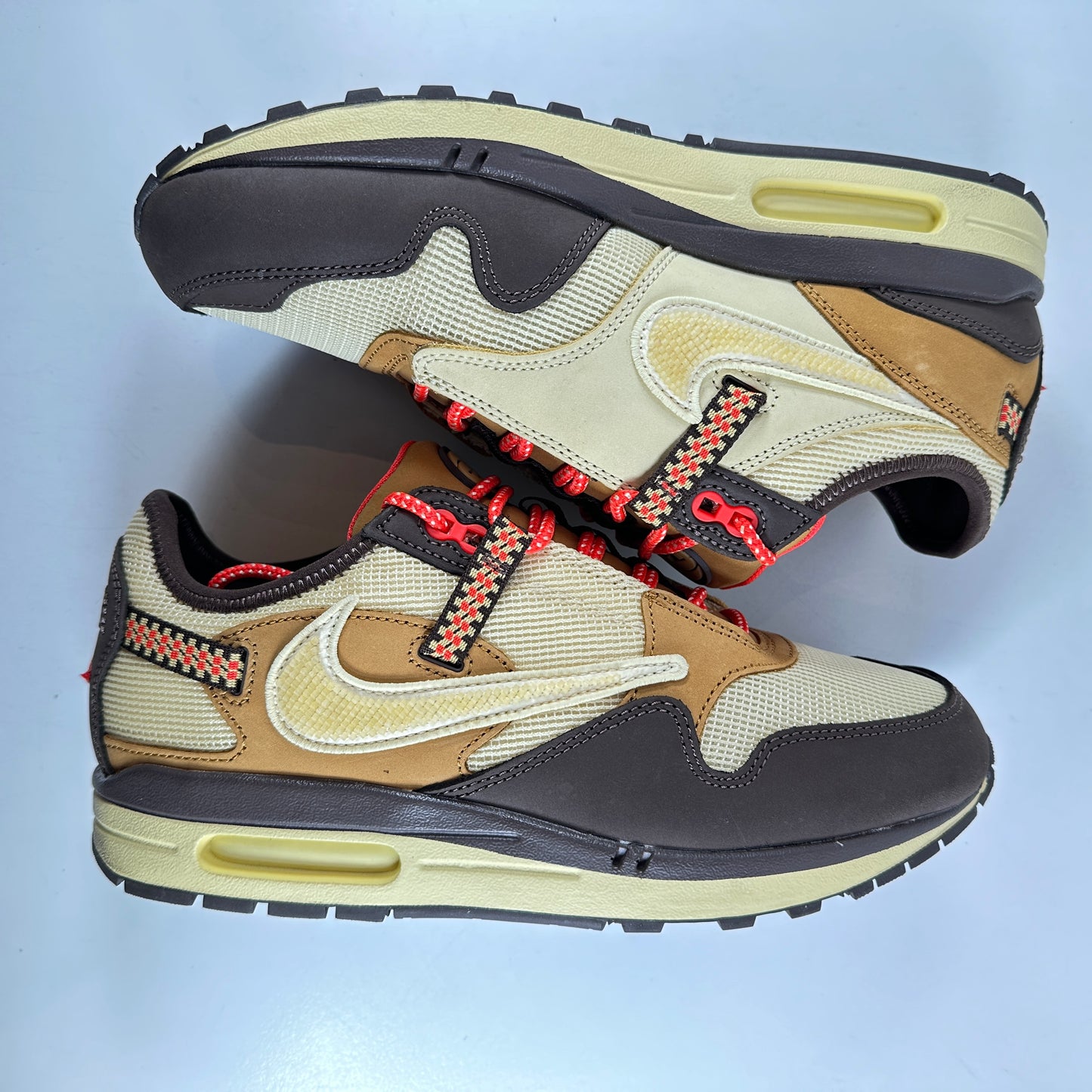 DO9392 200 Nike Air Max 1 Travis Scott Brown [USED] - 9 M (Used)
