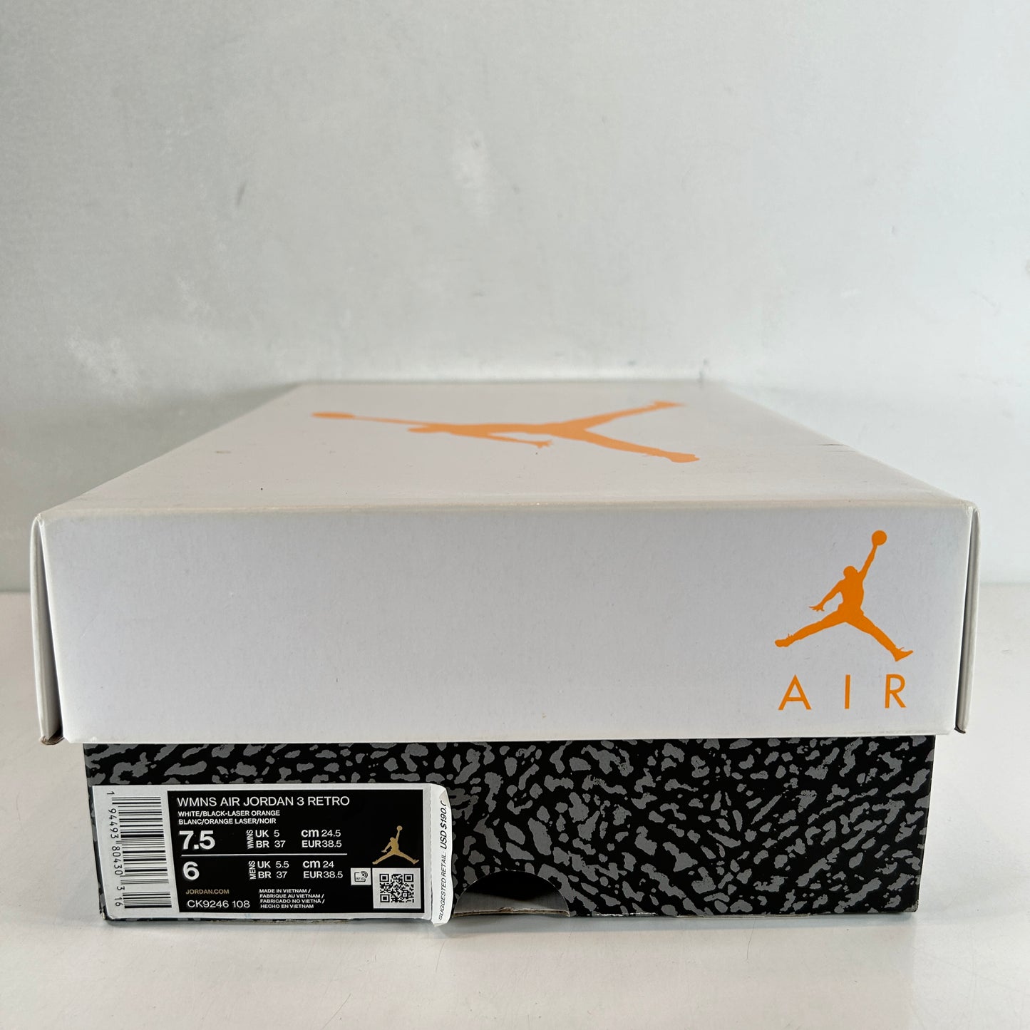 CK9246 108 Jordan 3 Retro Laser Orange (Women's) [USED] - 7.5 W (Used)