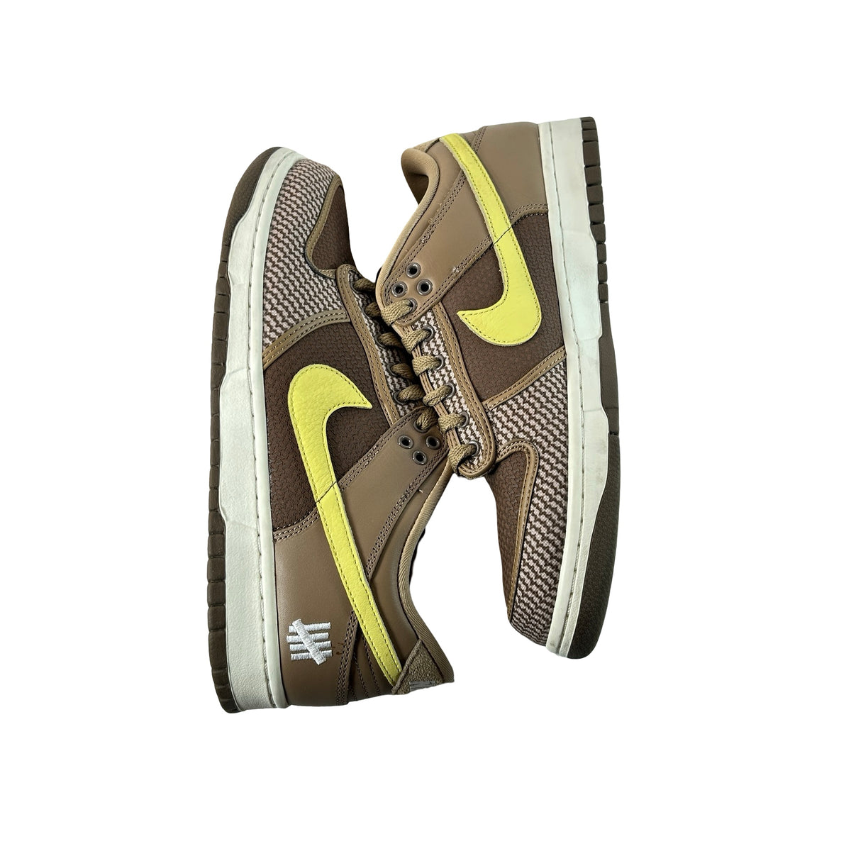 DH3061 200 Nike Dunk Low SP UNDEFEATED Canteen Dunk [USED] - 9 M (Used)
