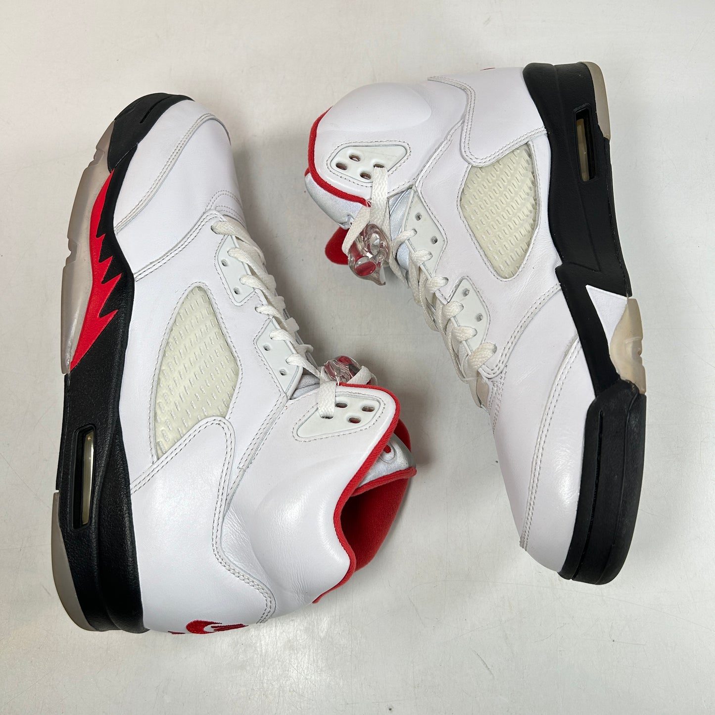 DA1911 102 Jordan 5 Retro Fire Red Silver Tongue (2020) [USED] - 11 M (Used)