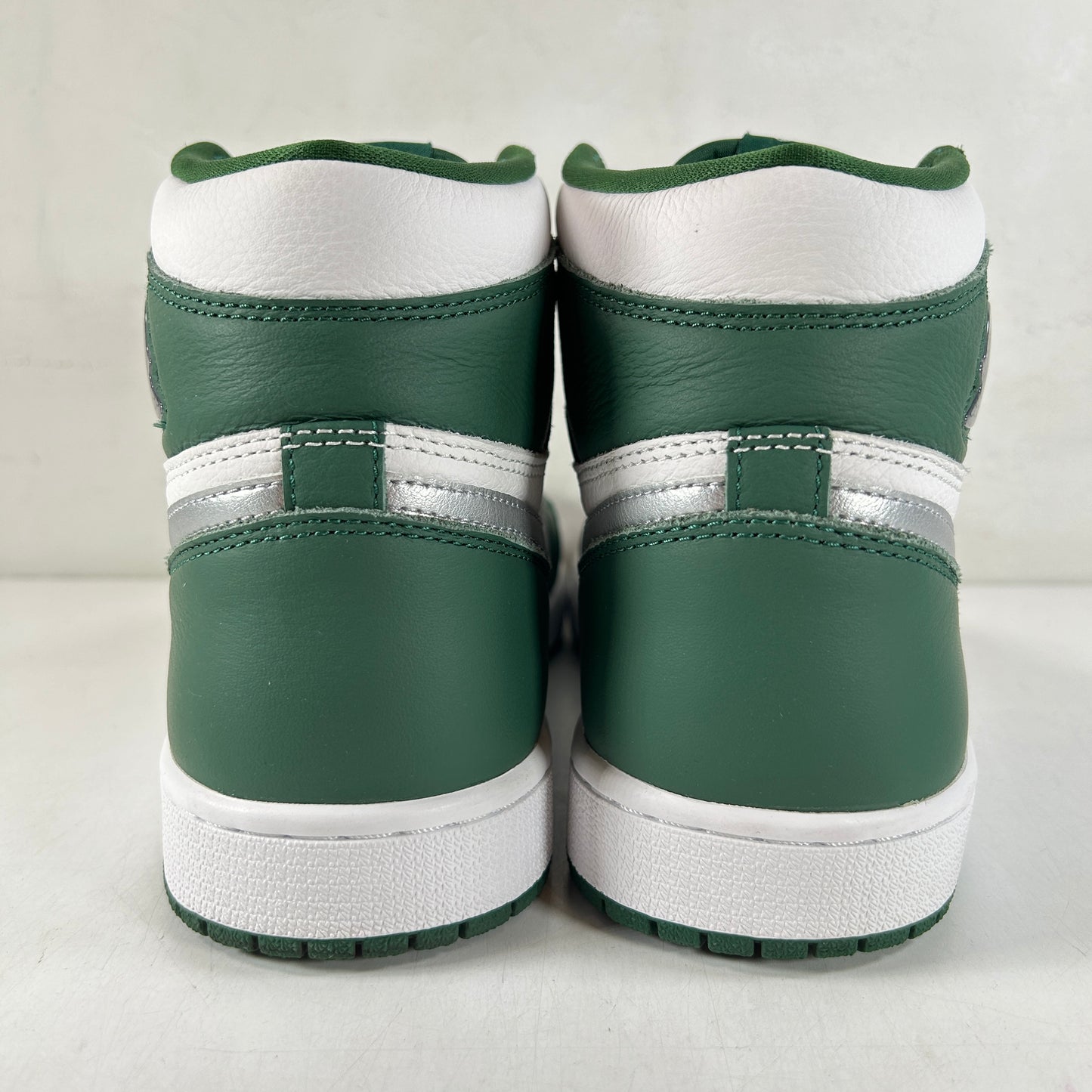 DZ5485 303 Jordan 1 Retro High OG Gorge Green [USED] - 9.5 M (Used)