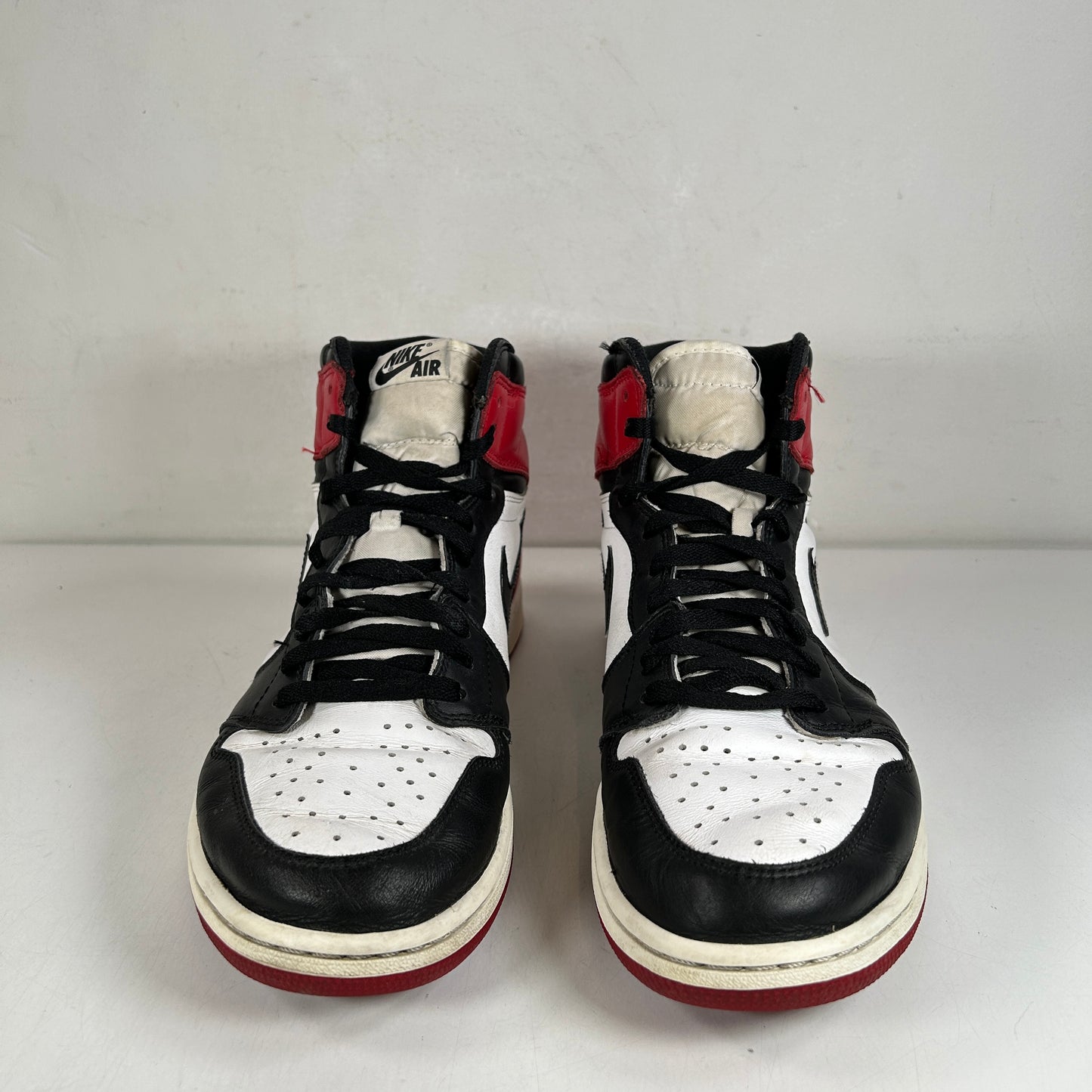 555088 125 Jordan 1 Retro Black Toe (2016) [USED] - 12 M (Used) (Replace Box)