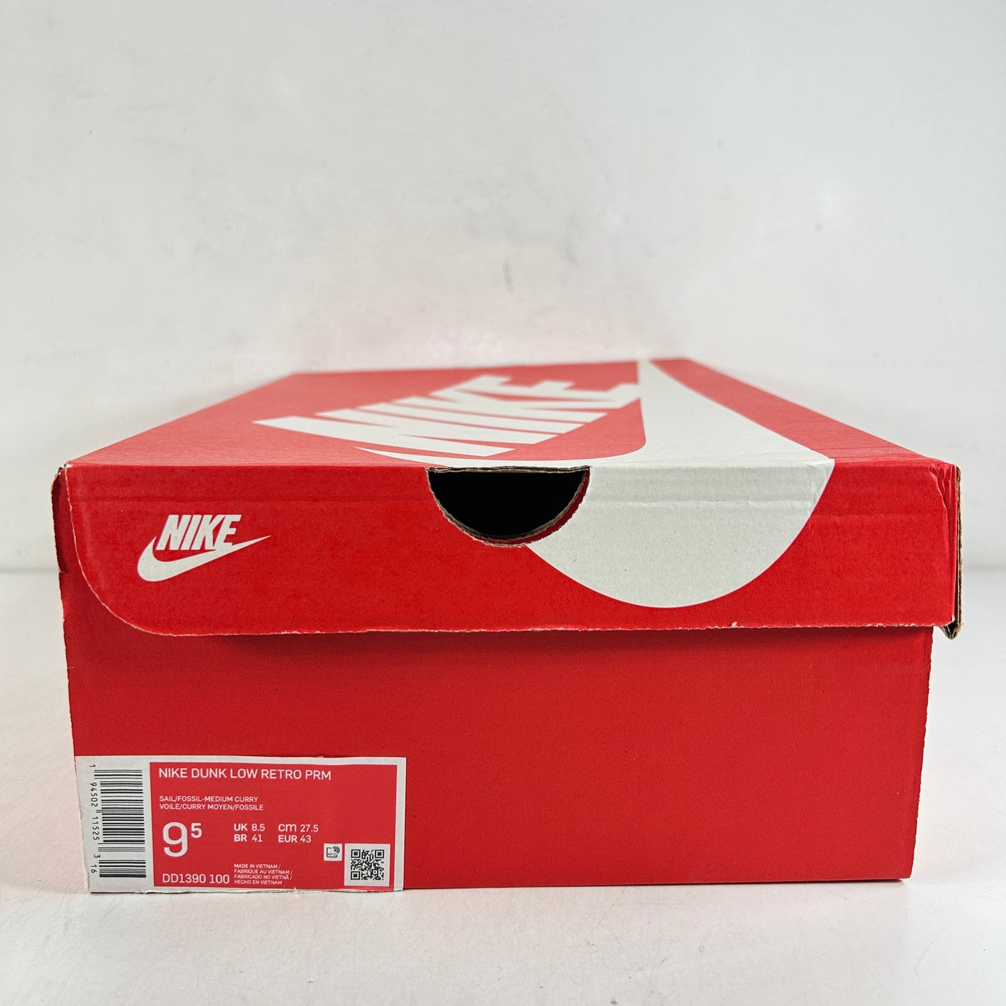 DD1390 100 Nike Dunk Low Medium Curry [USED] - 9.5 M (Used)