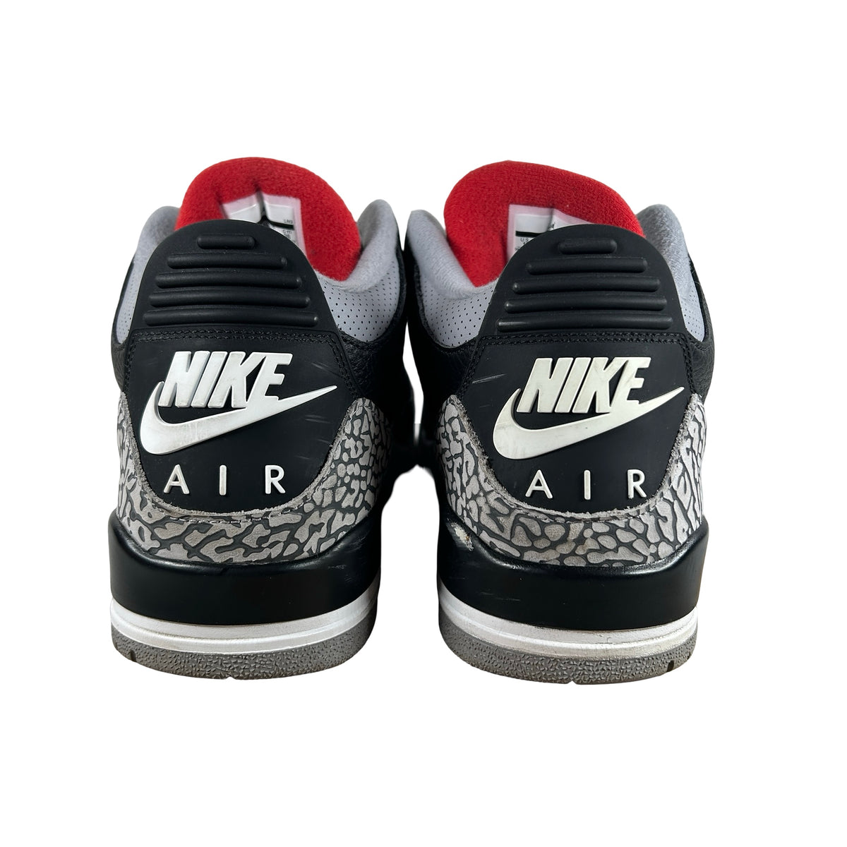 854262 001 Jordan 3 Black Cement 2018 [USED] - 12 M (Used8)
