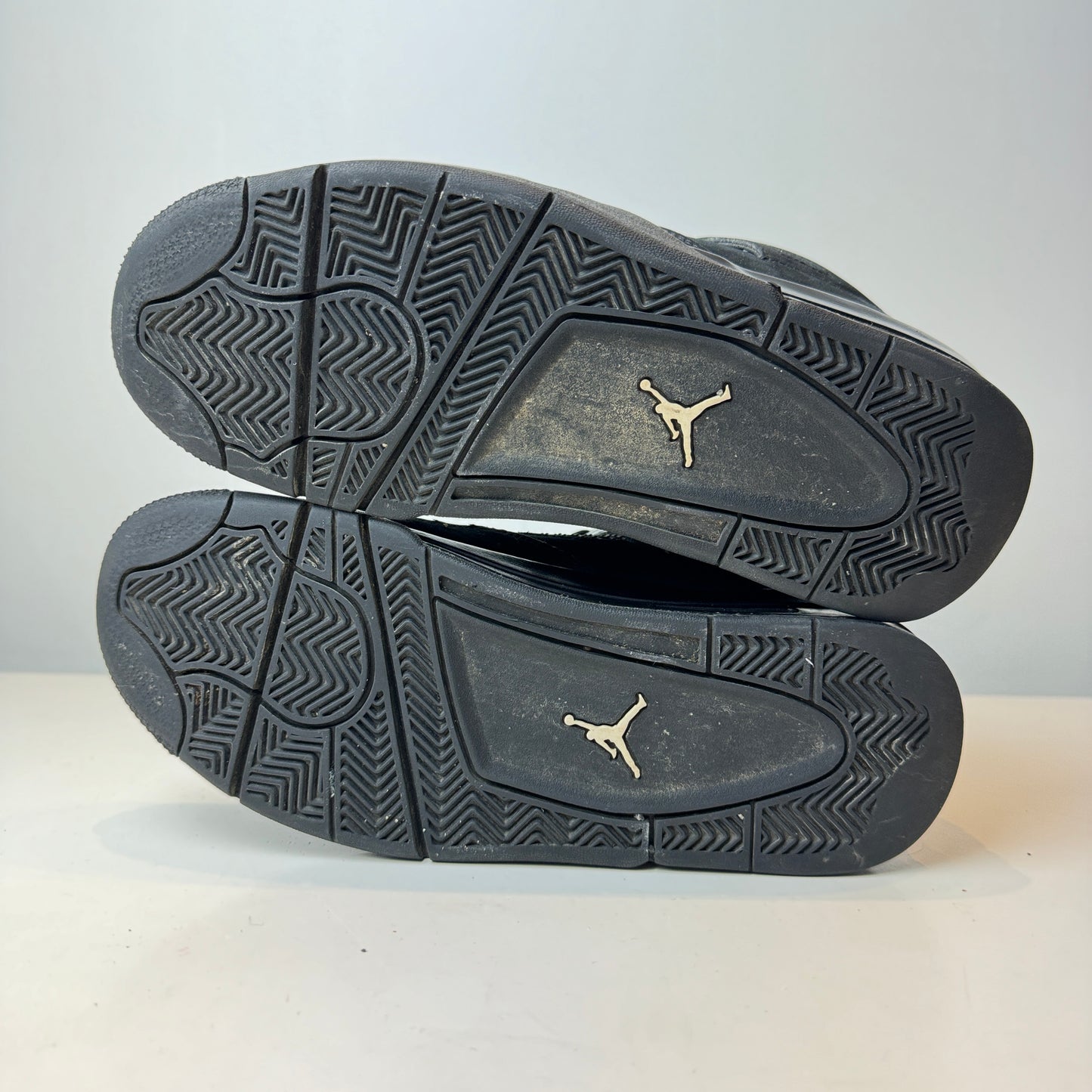 CU1110 010 Jordan 4 Black Cat 2020 [USED] - 8.5 M (Used)