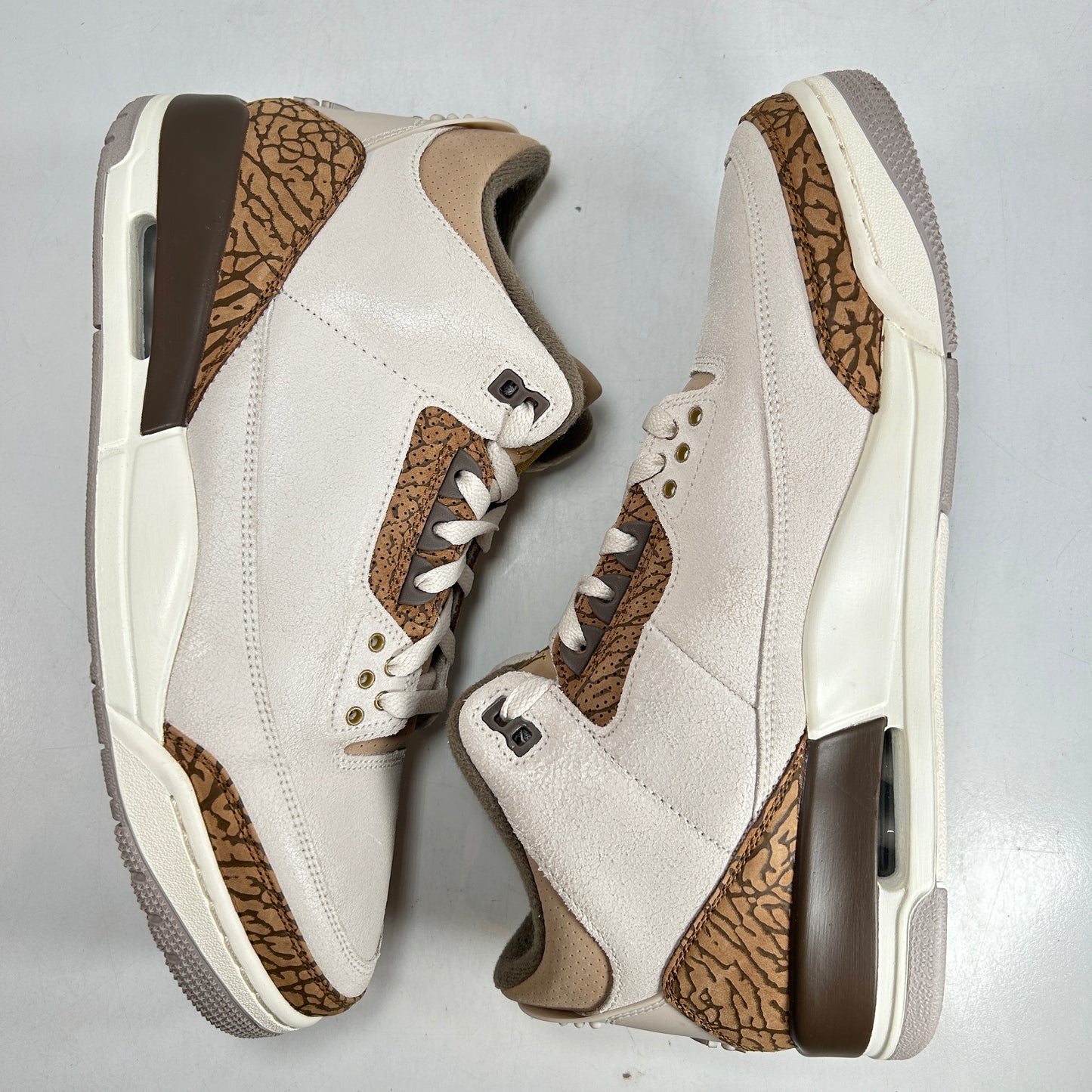 CT8532 102 Jordan 3 Retro Palomino [USED] - 11 M (Used)