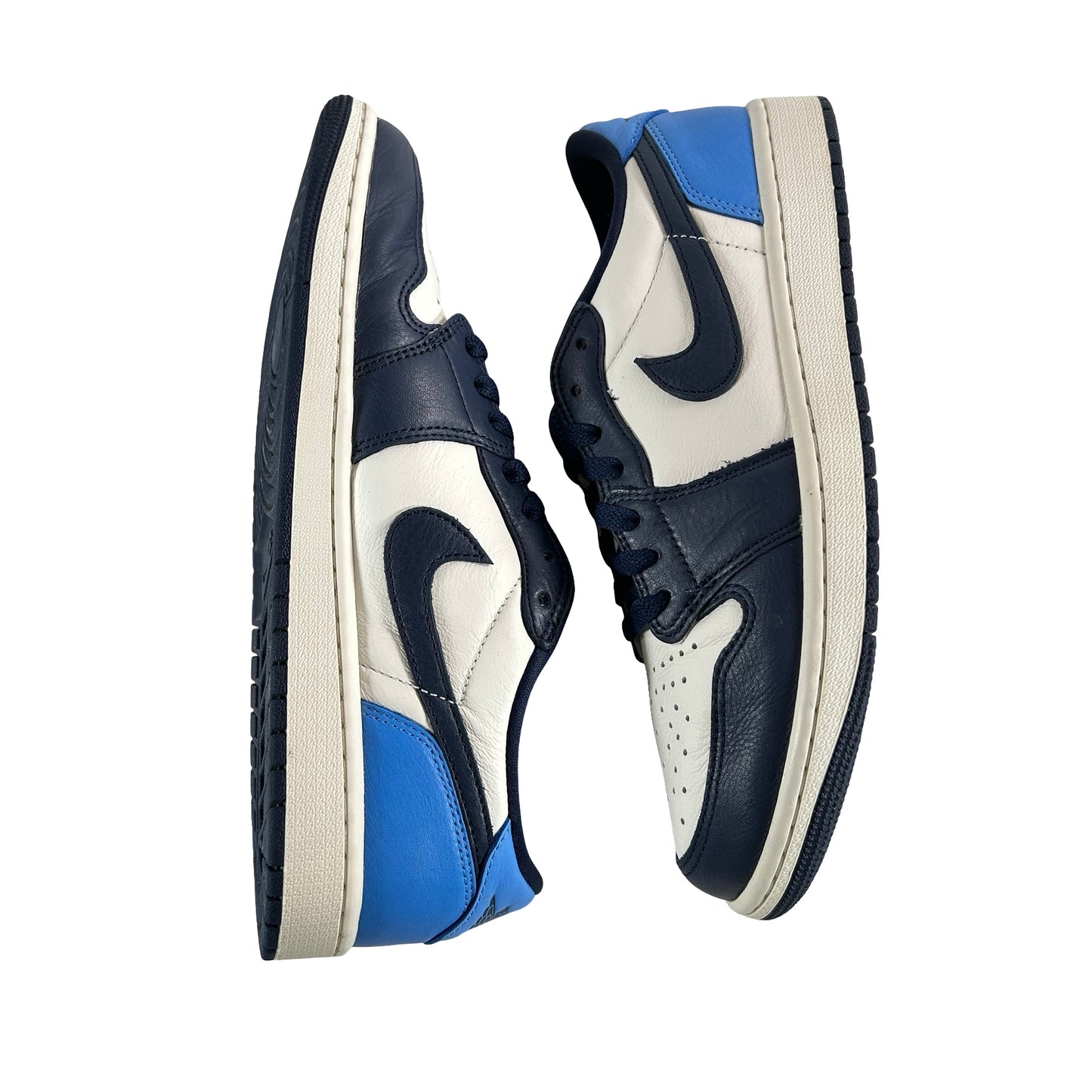 CZ0790 400 Jordan 1 Low OG Obsidian UNC [USED] - 9.5 M (Used)