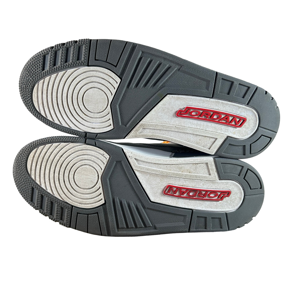CT8532 012 Jordan 3 Retro Cool Grey (2021) [USED] - 10.5 M (Used5)