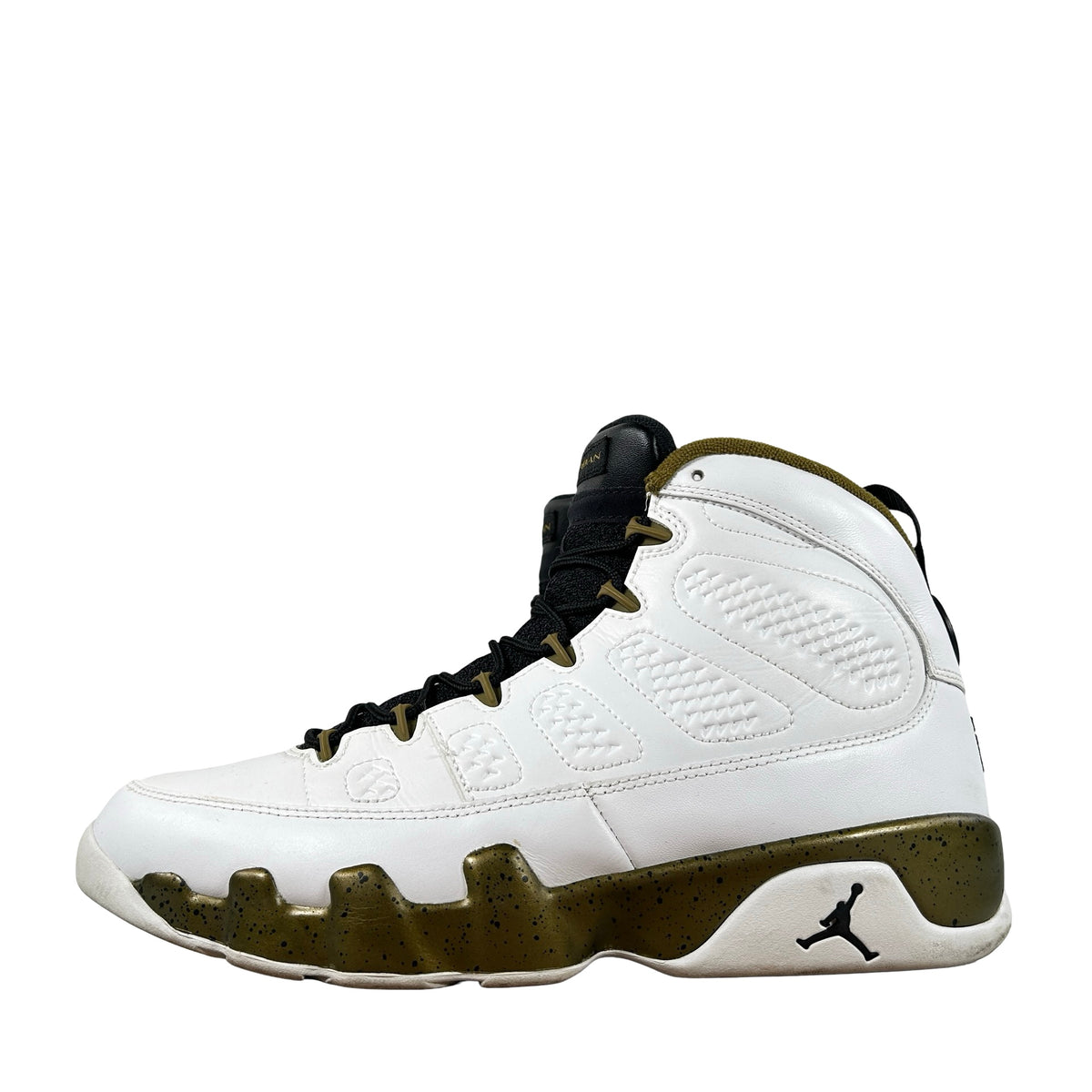 302370 109 Jordan 9 Retro Statue [USED] - 9.5 M (Used) (No Box)