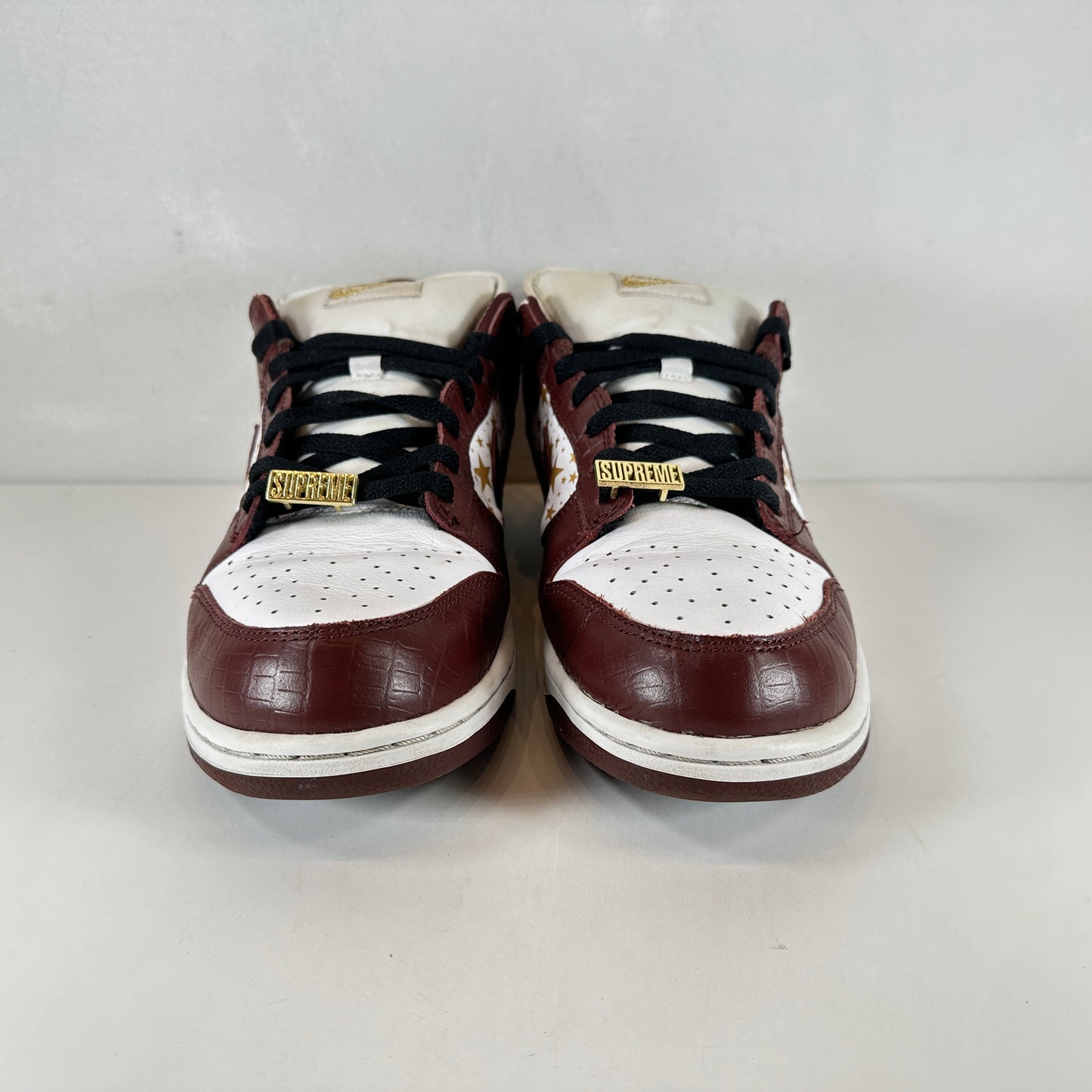 DH3228 103 Supreme Dunk SB Low Brown [USED] - 9 M (Used)