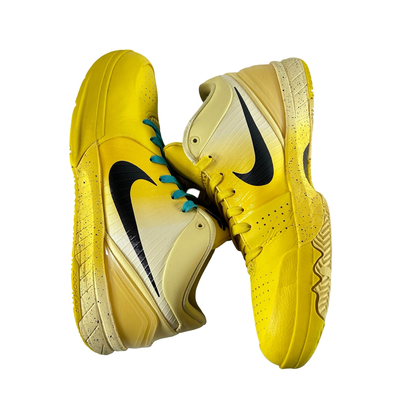 IH0587 700 Nike Kobe 4 Protro CHBL [USED] - 10.5 M (Used) (No Box)