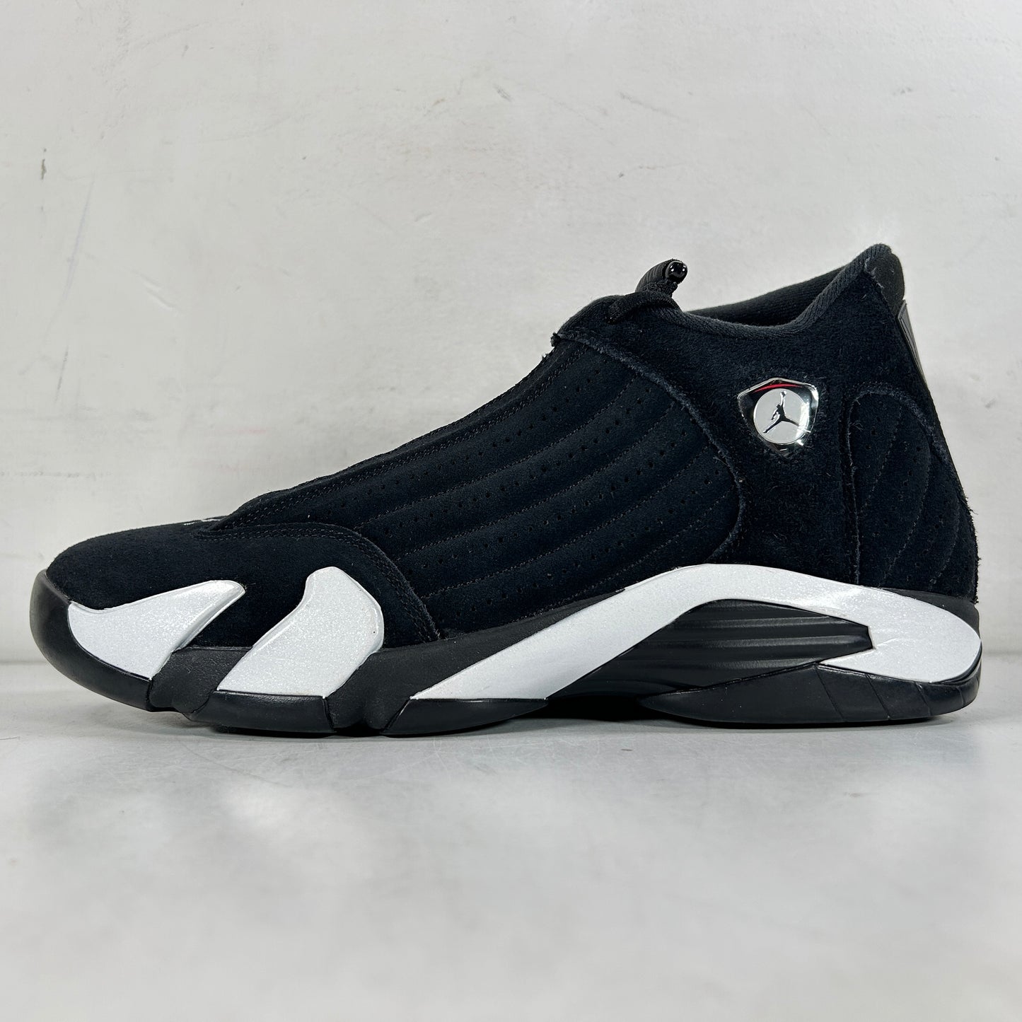 487471 016 Jordan 14 Retro Black White [USED] - 11 M (Used)