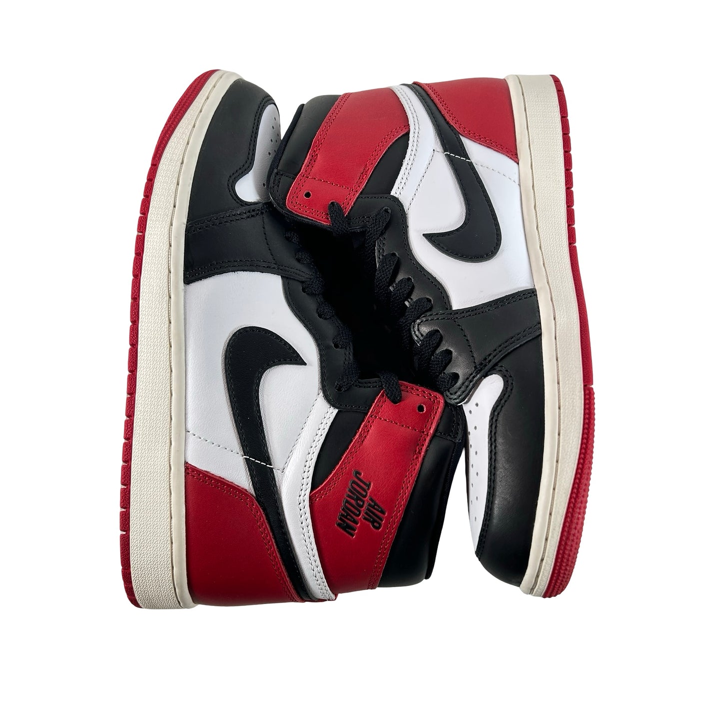 DZ5485 106 Air Jordan 1 High OG Black Toe Reimagined [USED] - 9 M (Used8)