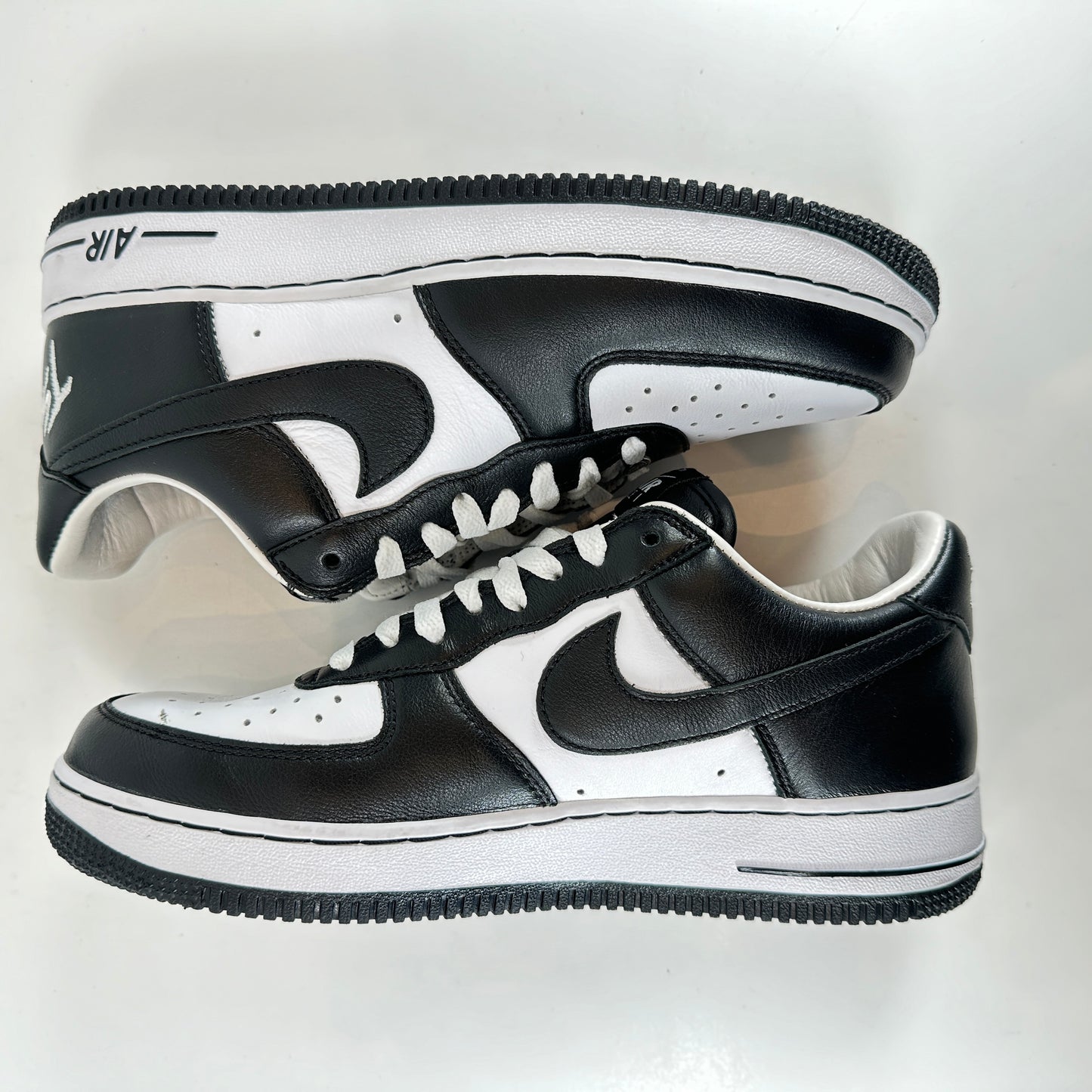 FJ5756 100 Nike Air Force 1 Low QS Terror Squad Blackout [USED] - 8 M (Used2)