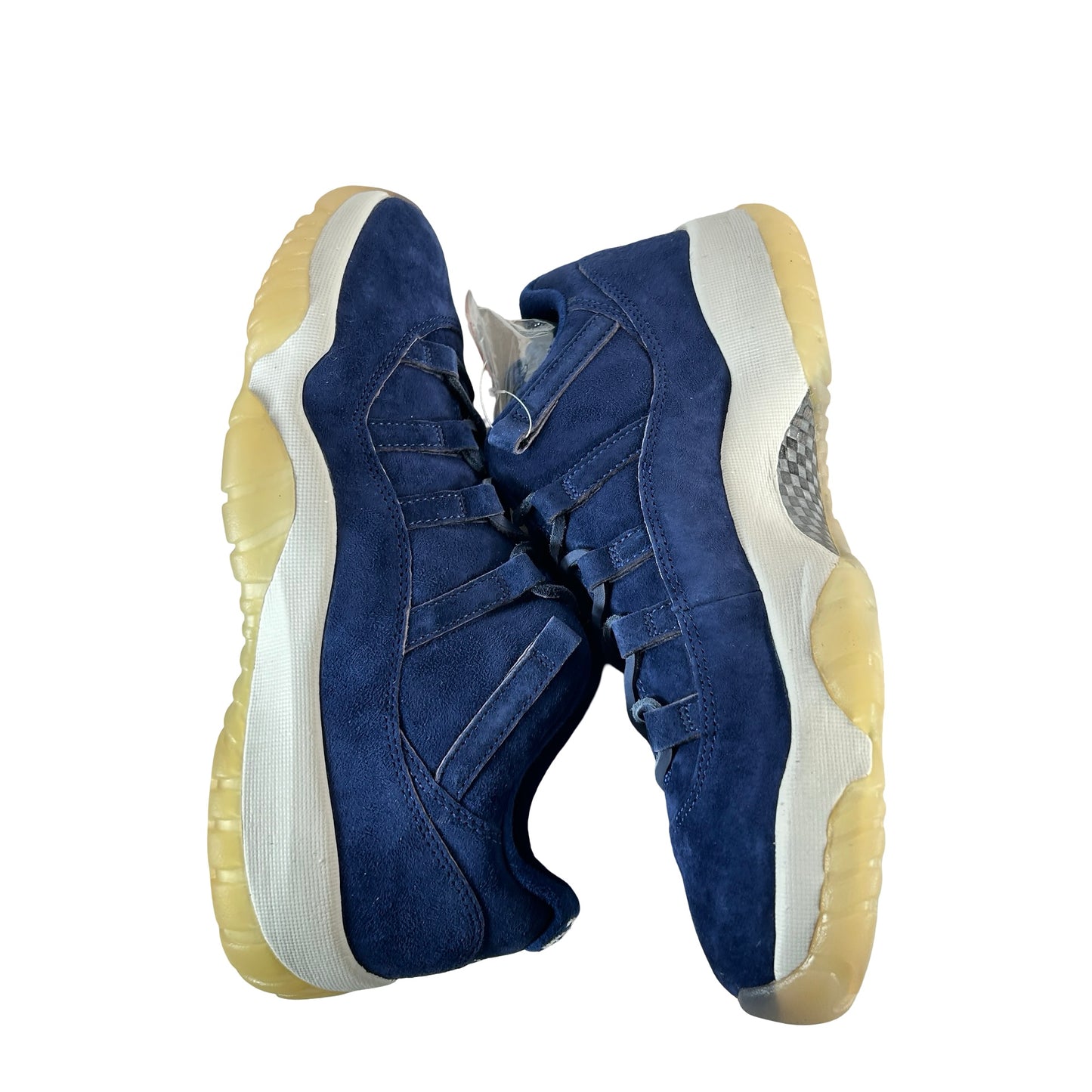AV2187 441 Jordan 11 Retro Low Derek Jeter RE2PECT - 9.5 M (Yellowing)