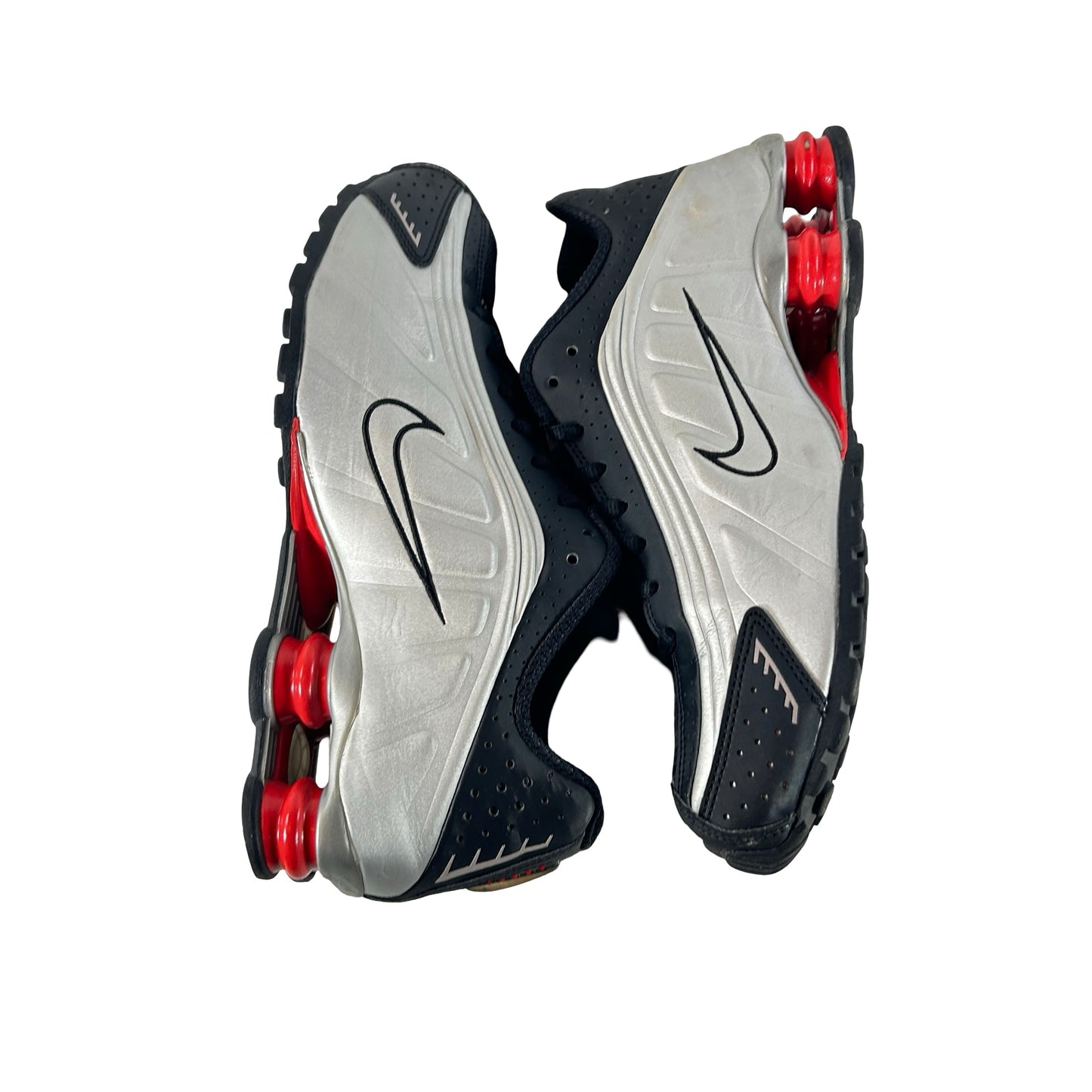 BV1111 008 Nike Shox R4 Black Metallic Silver (2018/2024) [USED] - 9 M (Used) (No Box)