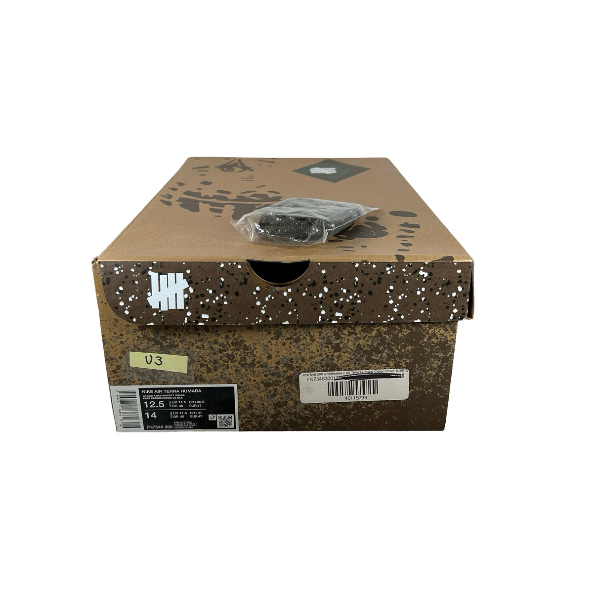 FN7546 300 Undefeated x Air Terra Humara Cargo Khaki [USED] - 13 M (Used3)