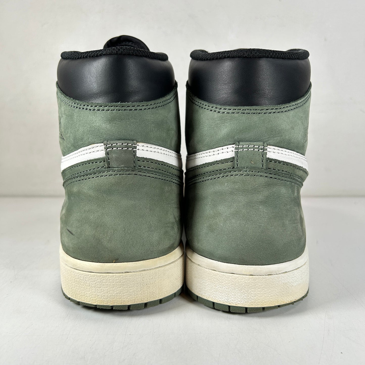 555088 135 Jordan 1 Arcilla Verde