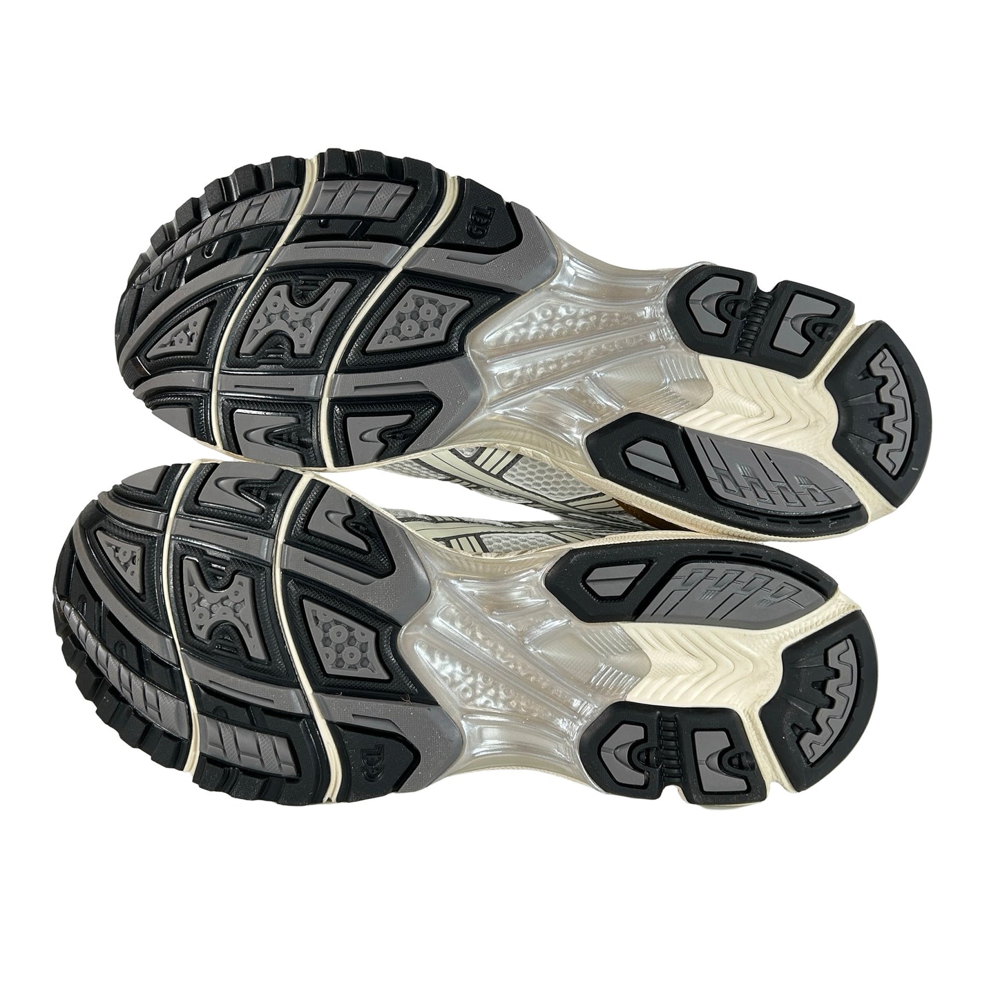 1203A537 104 ASICS GEL-Kayano 14 Olympic Medals [USED] - 12 M (VNDS)