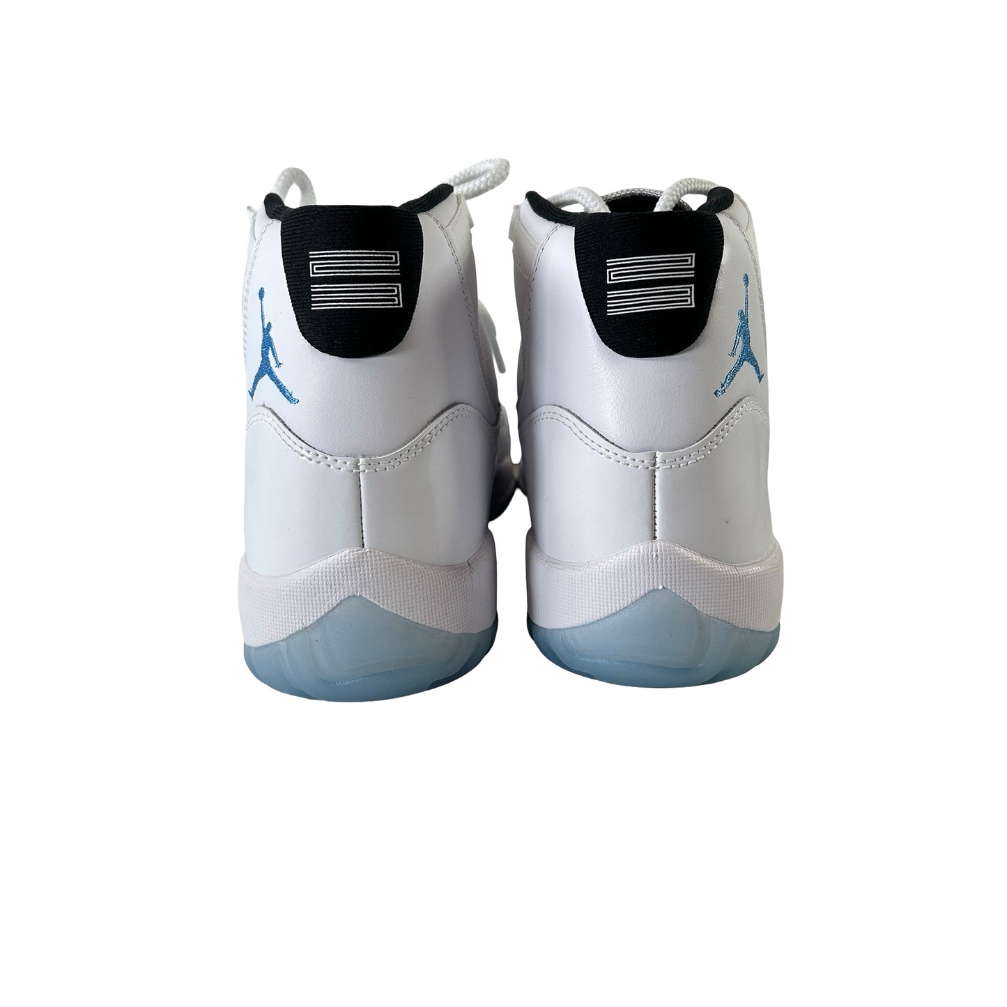 CT8012 104 Jordan 11 Retro Legend Blue (2024) [CONDITIONAL] - 10 M (Scuff)