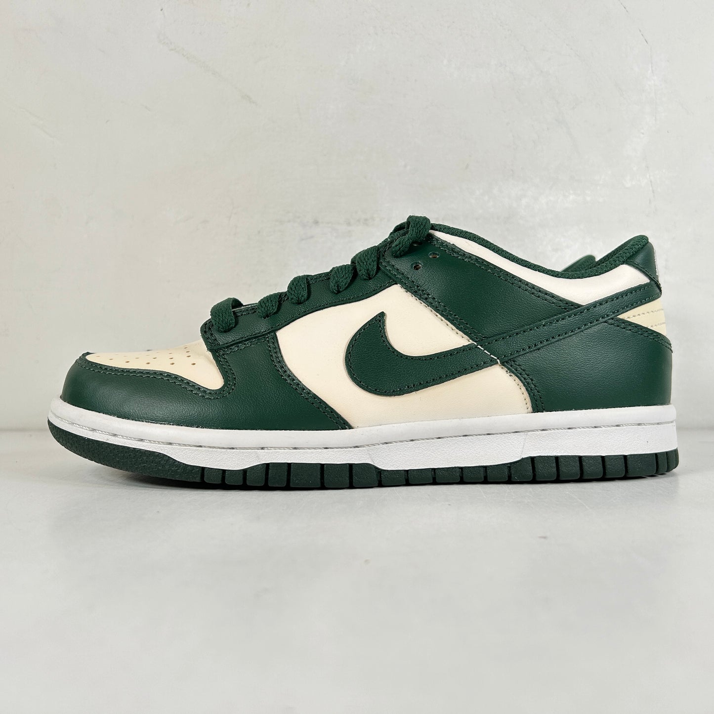 CW1590 102 Nike Dunk Low Michigan State (GS) [CONDITIONAL]