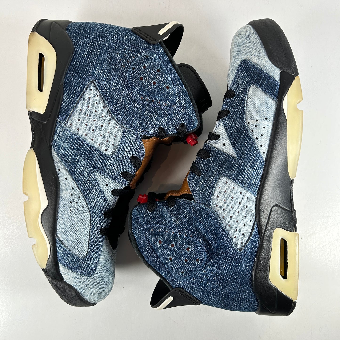 CT5350 401 Jordan 6 Retro Washed Denim [USED] - 10.5 M (Used)