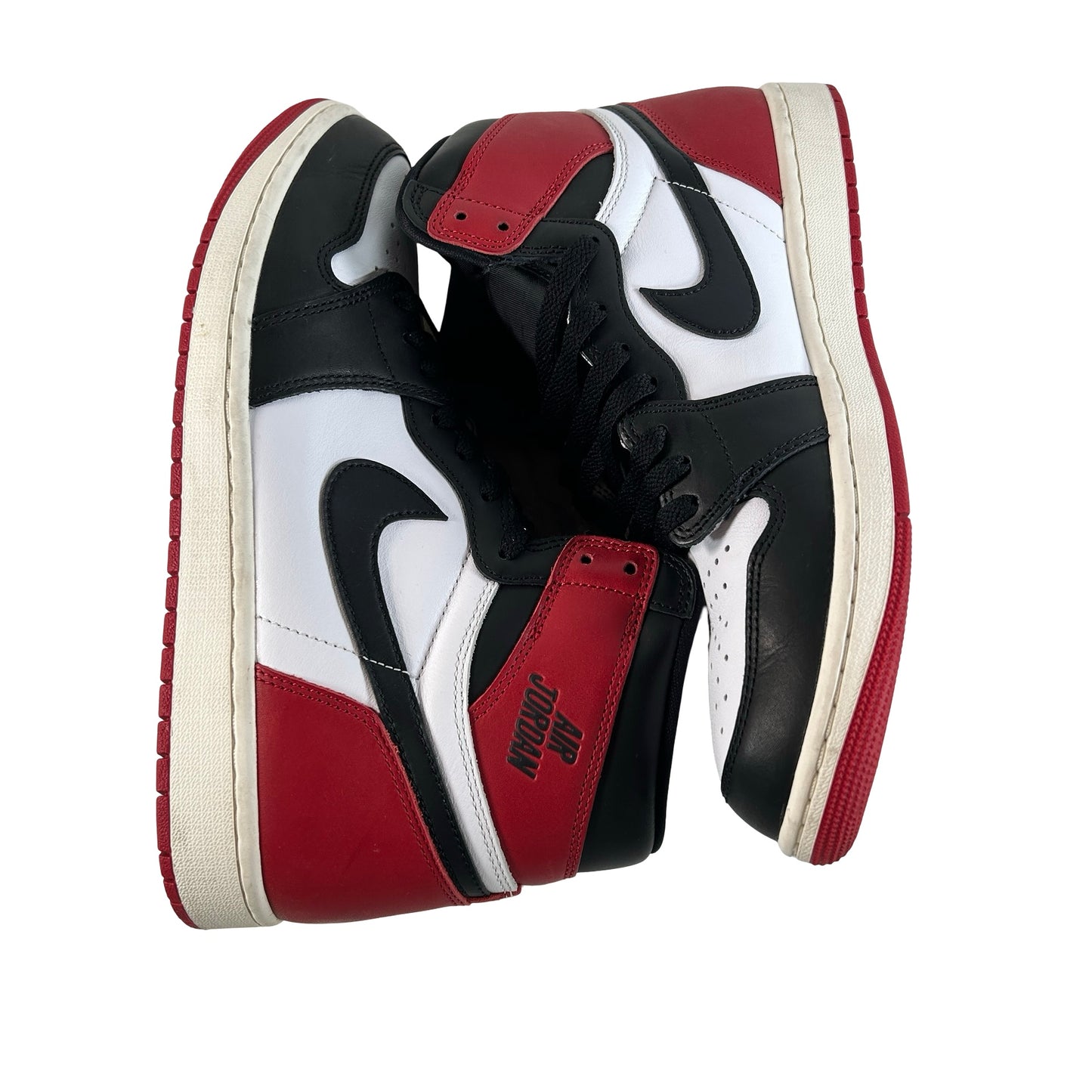 DZ5485 106 Jordan 1 Retro High OG Black Toe Reimagined [USED] - 11 M (Used10)