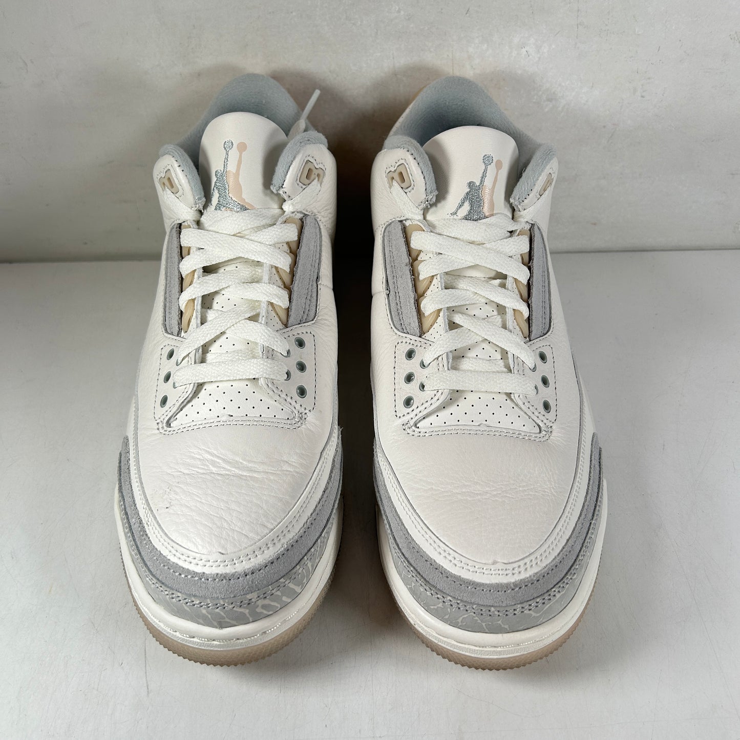 FJ9479 100 Jordan 3 Retro Craft Ivory [USED] - 9 M (Used2)