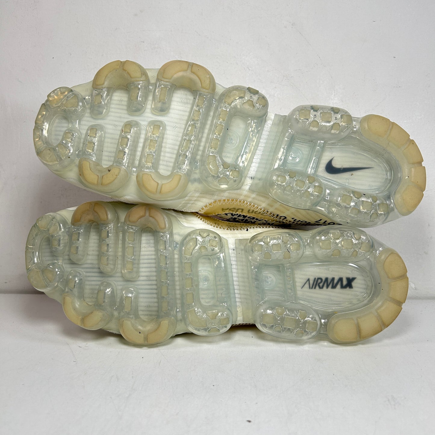 AA3831 100 Nike Air VaporMax Off-White (2018) [USED] - 11 M (Used)