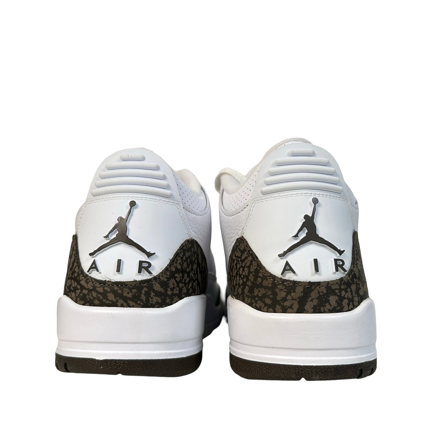 136064 122 Jordan 3 Mocha [CONDITIONAL] - 10.5 M (Slight Midsole Yellowing)