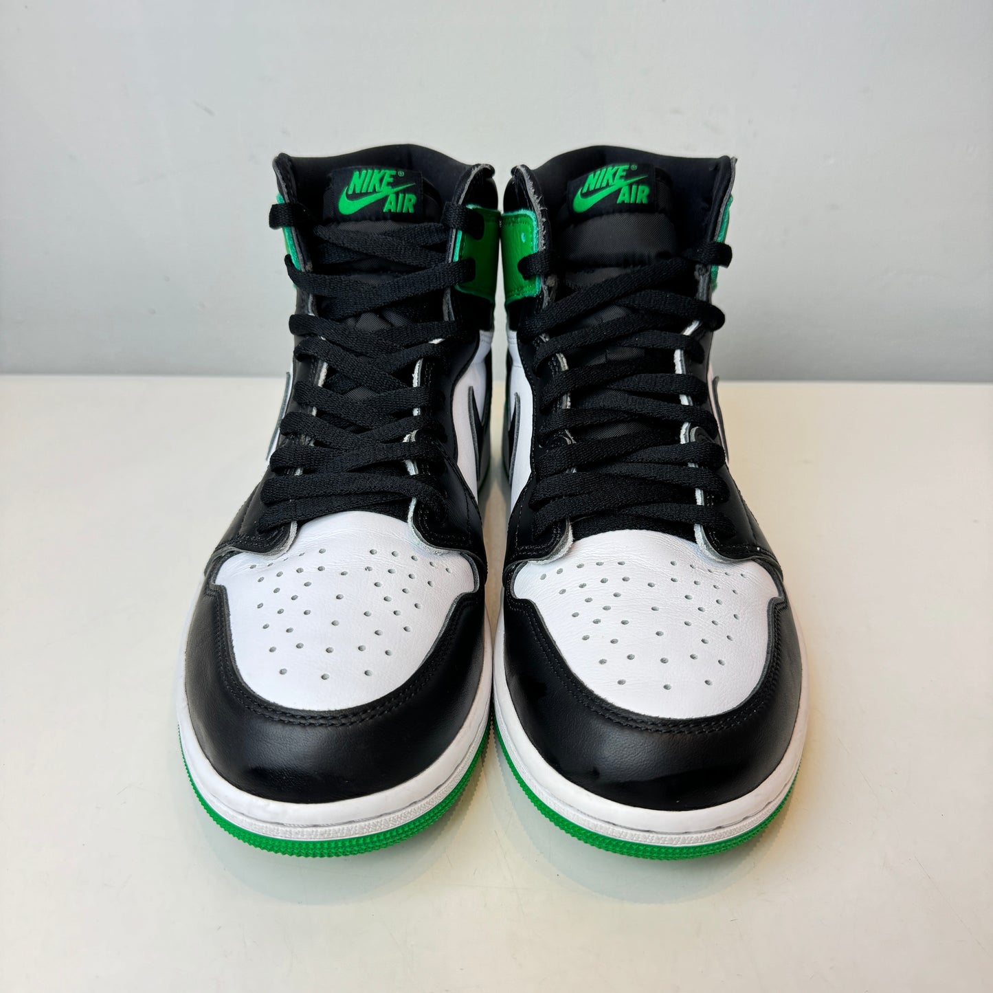 DZ5485 031 Jordan 1 Retro High OG Lucky Green [USED] - 10.5 M (Used)