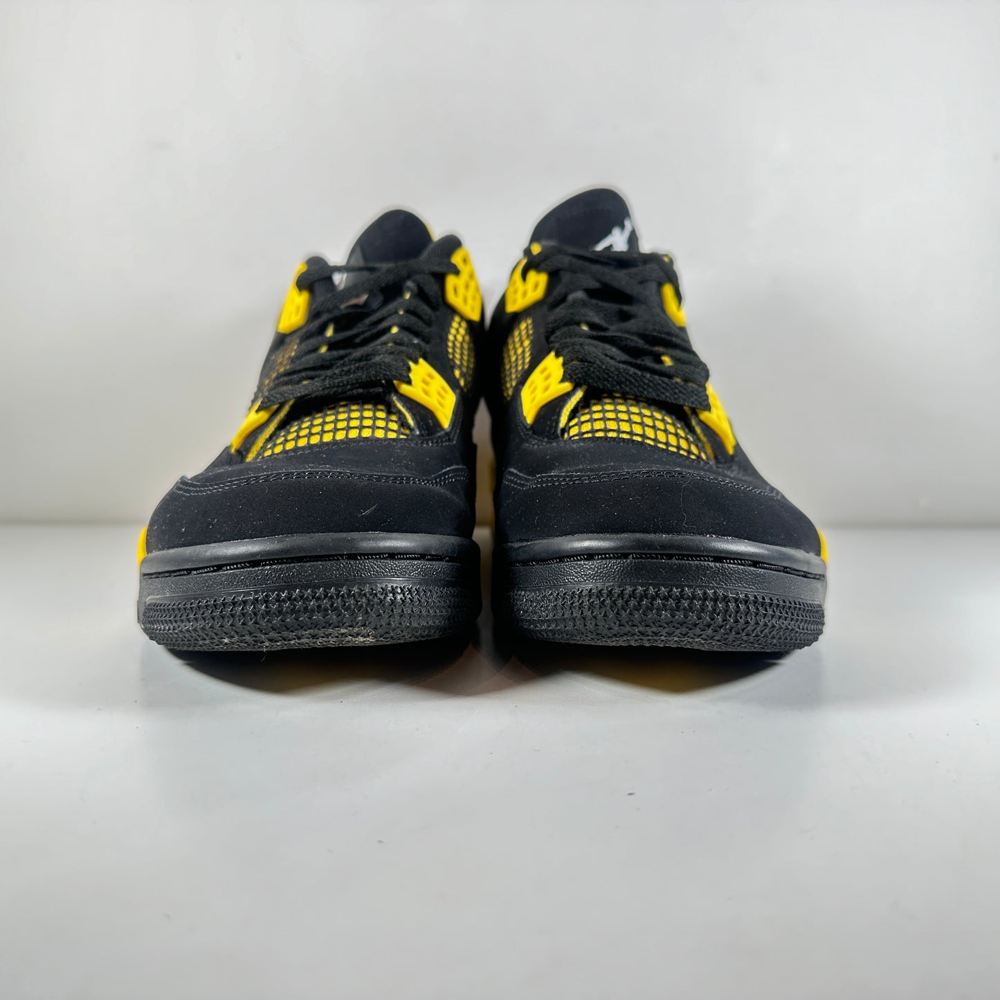 DH6927 017 Jordan 4 Retro Thunder [USED] - 10 M (Used)