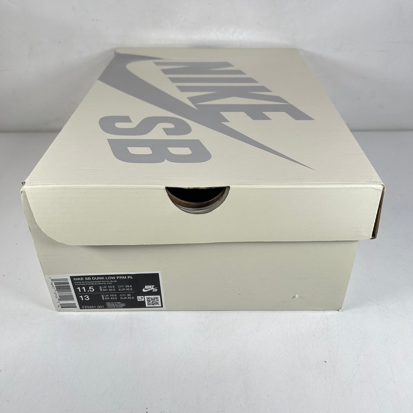 FZ5251 001 Rayssa Leal x Nike SB Dunk Low [USED] - 11.5 M (Used)