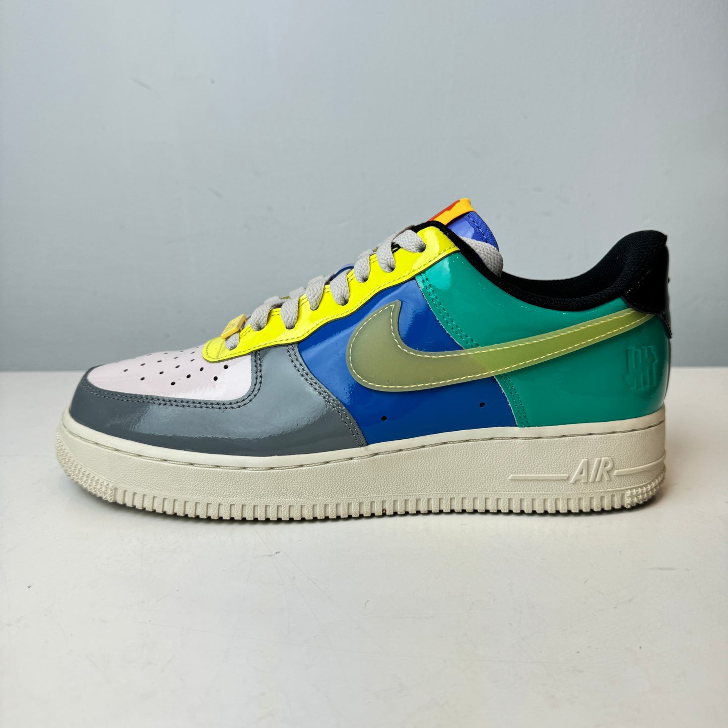 DV5255 001 Nike Air Force 1 Low SP Undefeated Multi-Patent Community [USED] - 8.5 M (Used)