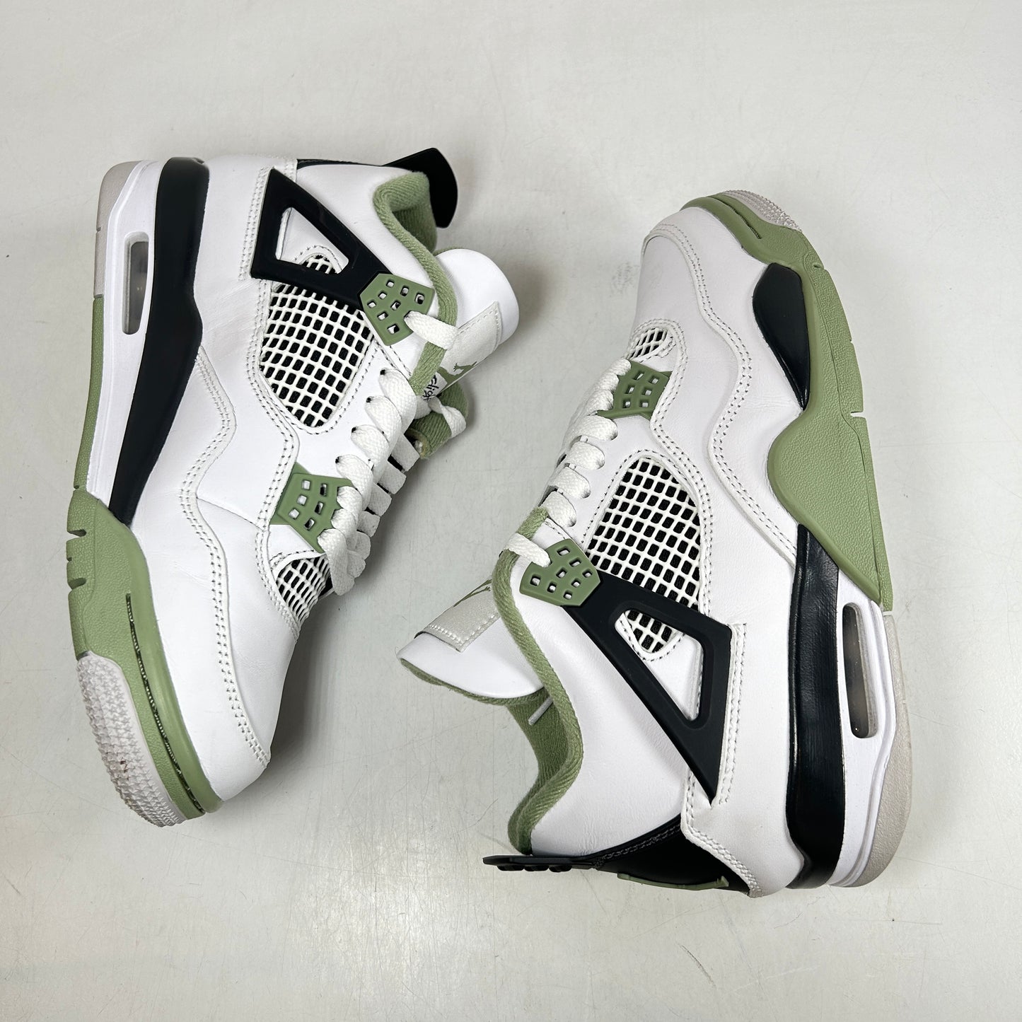 AQ9129 103 Jordan 4 Retro Seafoam (W) [USED] - 6.5 W (Used) (No Box)