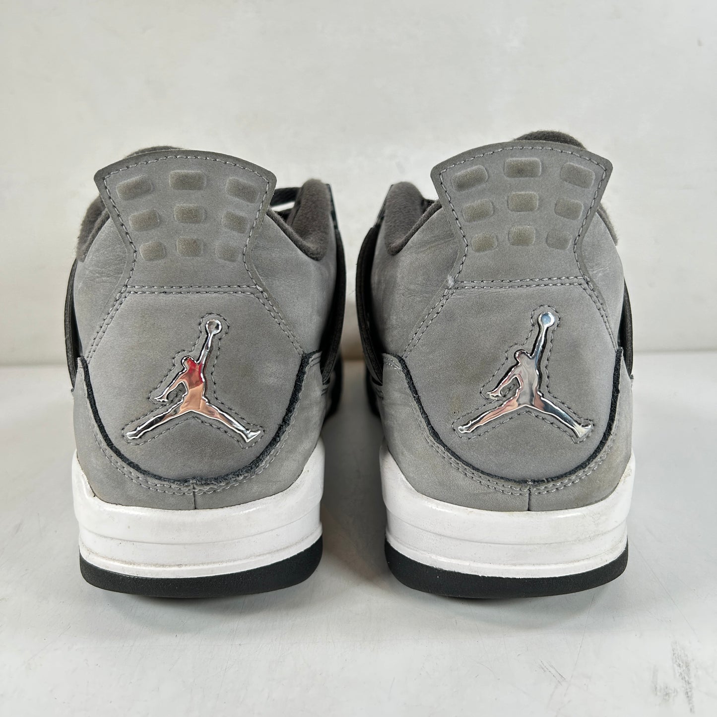 308497 007 Jordan 4 Retro Cool Grey (2019) [USED] - 11 M (Used)