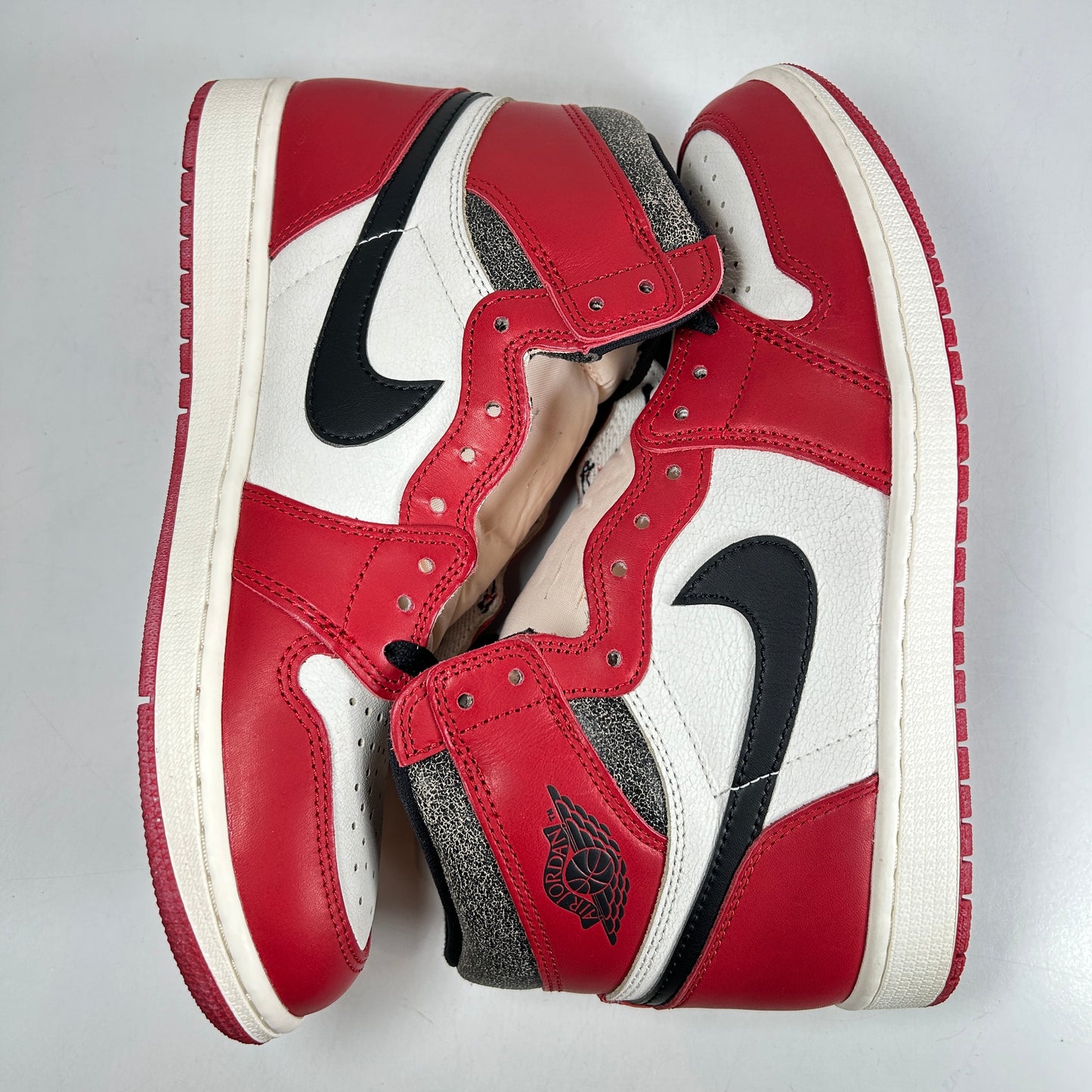 DZ5485 612 Jordan 1 Retro High OG Chicago Lost And Found [USED] - 10 M (VNDS)