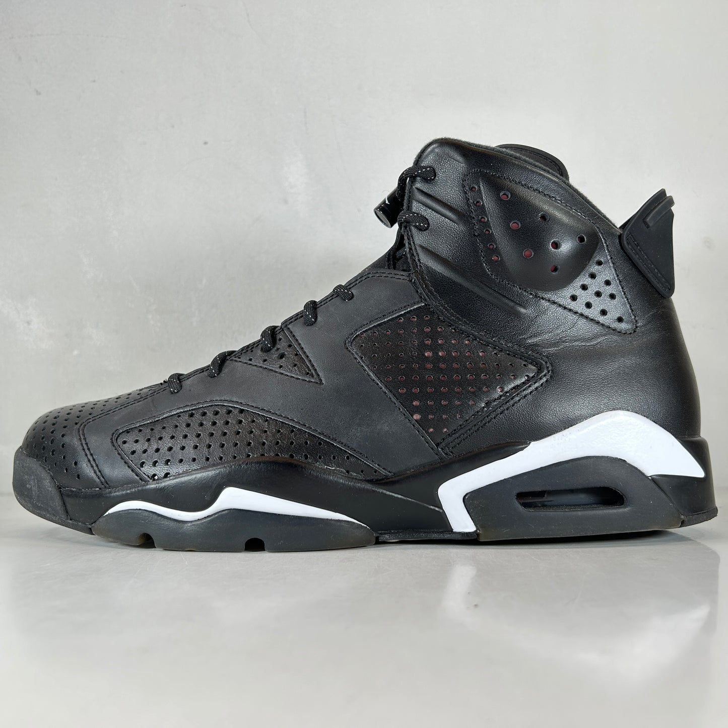 384664 020 Jordan 6 Retro Black Cat [USED] - 12 M (Used)